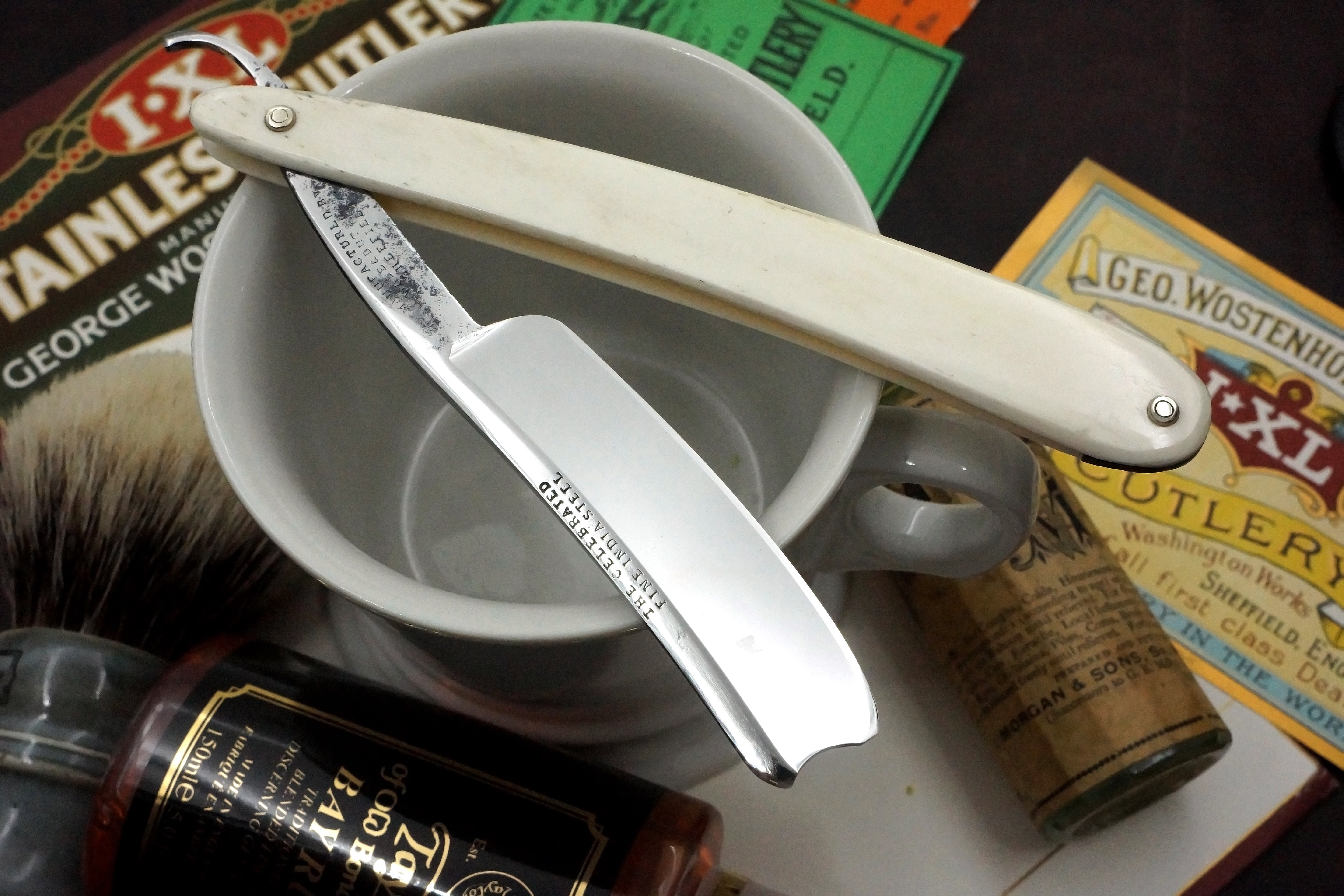 Wade & Butcher Celebrated Fine India Steel - Restored 6/8 Vintage Sheffield Straight Razor with New Bone Scales - Shave Ready