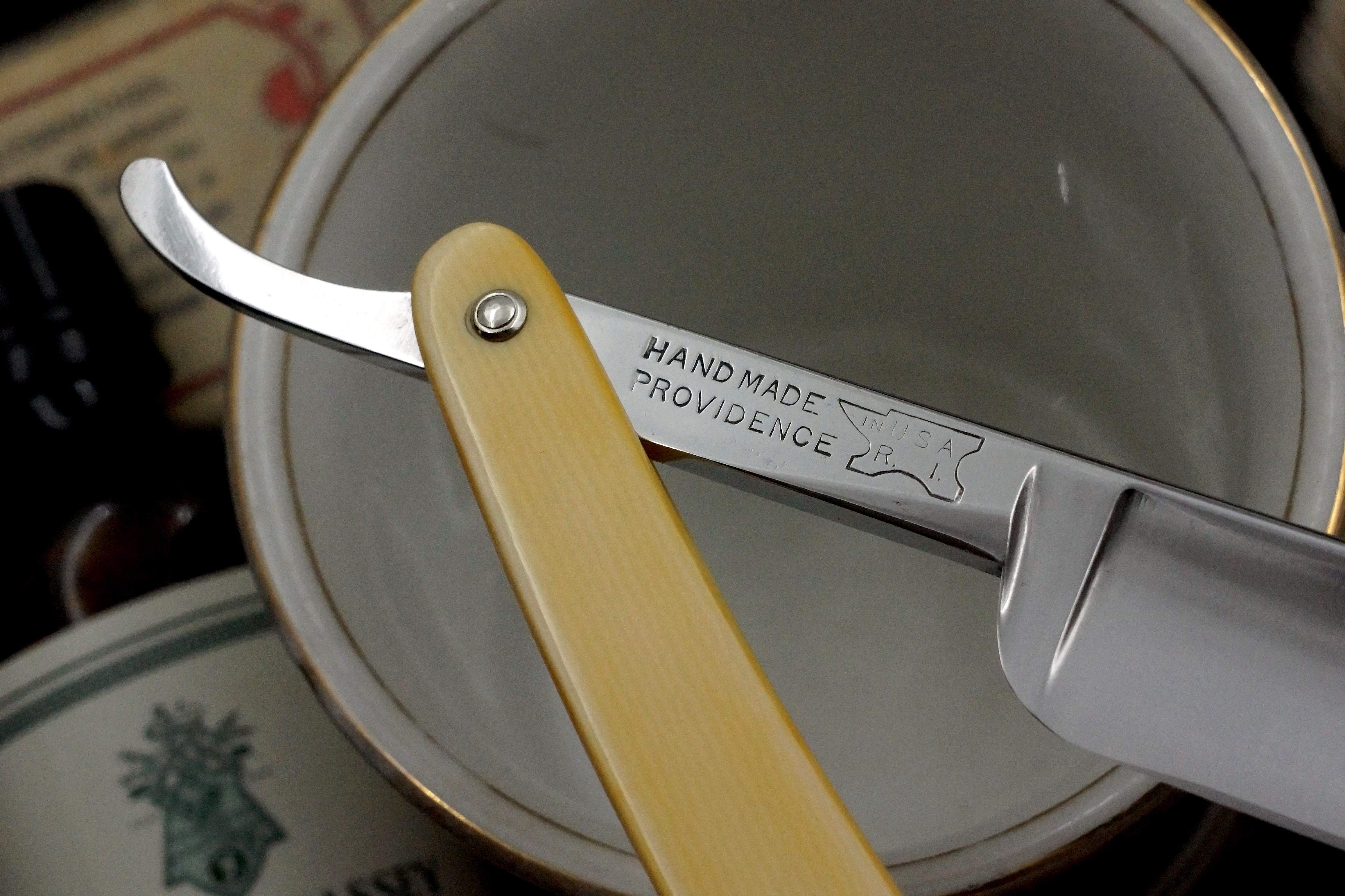 HMC "Bossing Razor" 6/8 Full Hollow - Excellent + American Straight Razor - Shave Ready