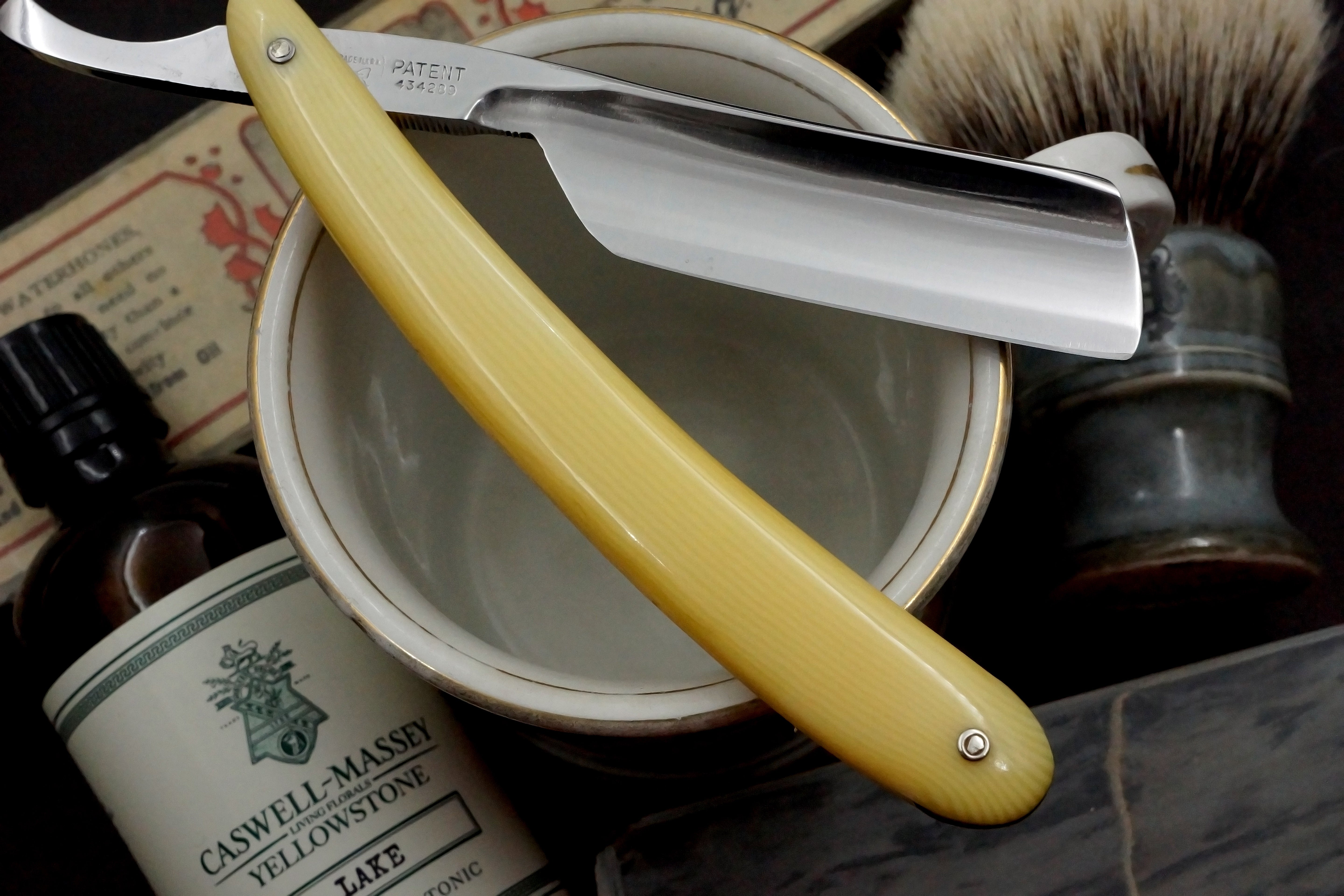 Ribbon Rosette No. 80 Double Concave Pristine 13/16 - Vintage Japanese Straight Razor - Shave Ready