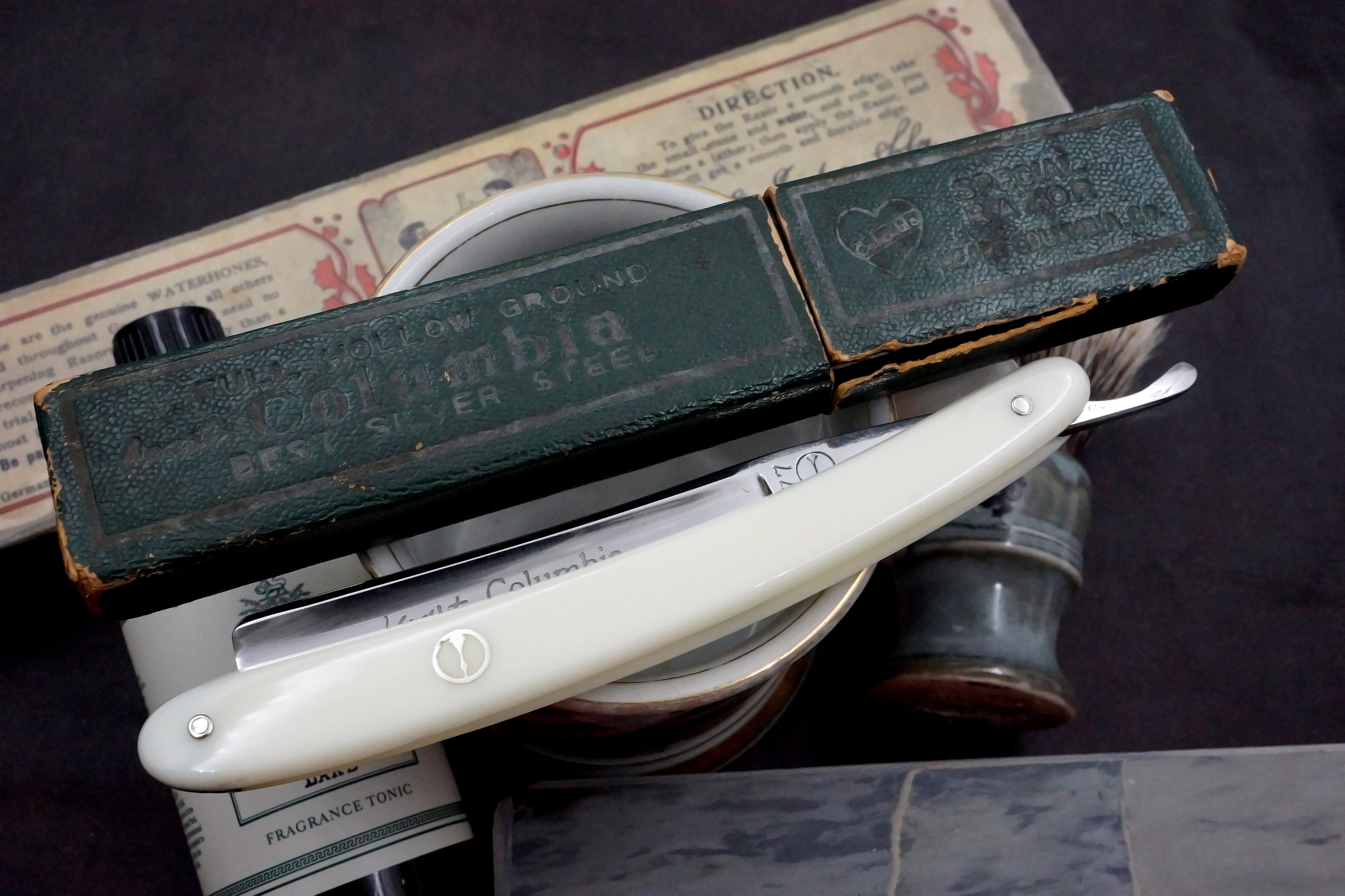 Heart Columbia Excellent Fancy Fully Restored - 6/8 Vintage Japanese Straight Razor - Shave Ready