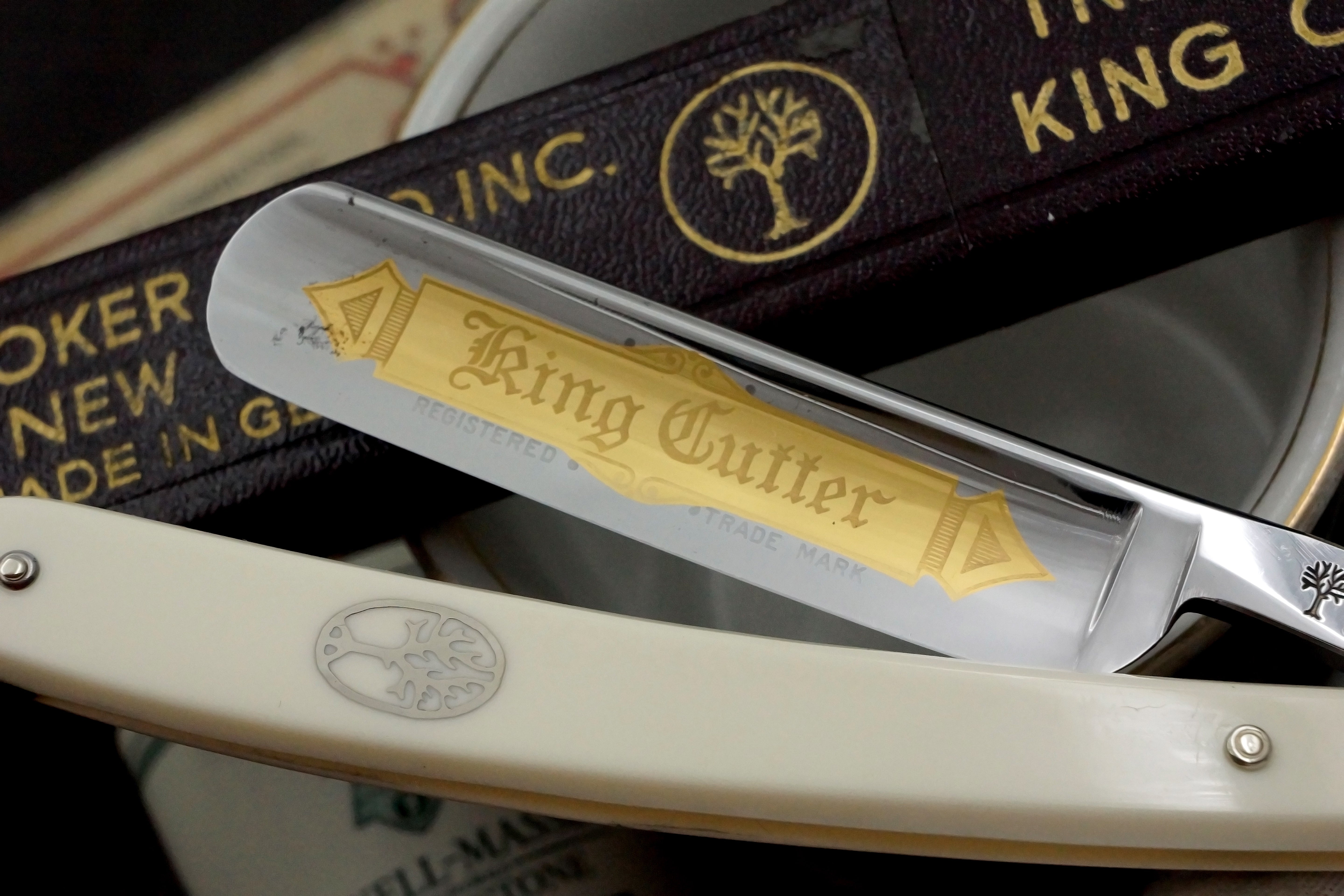 Boker King Cutter 11/16 Full Hollow Etched - Excellent Restored Vintage Solingen Straight Razor - Shave Ready