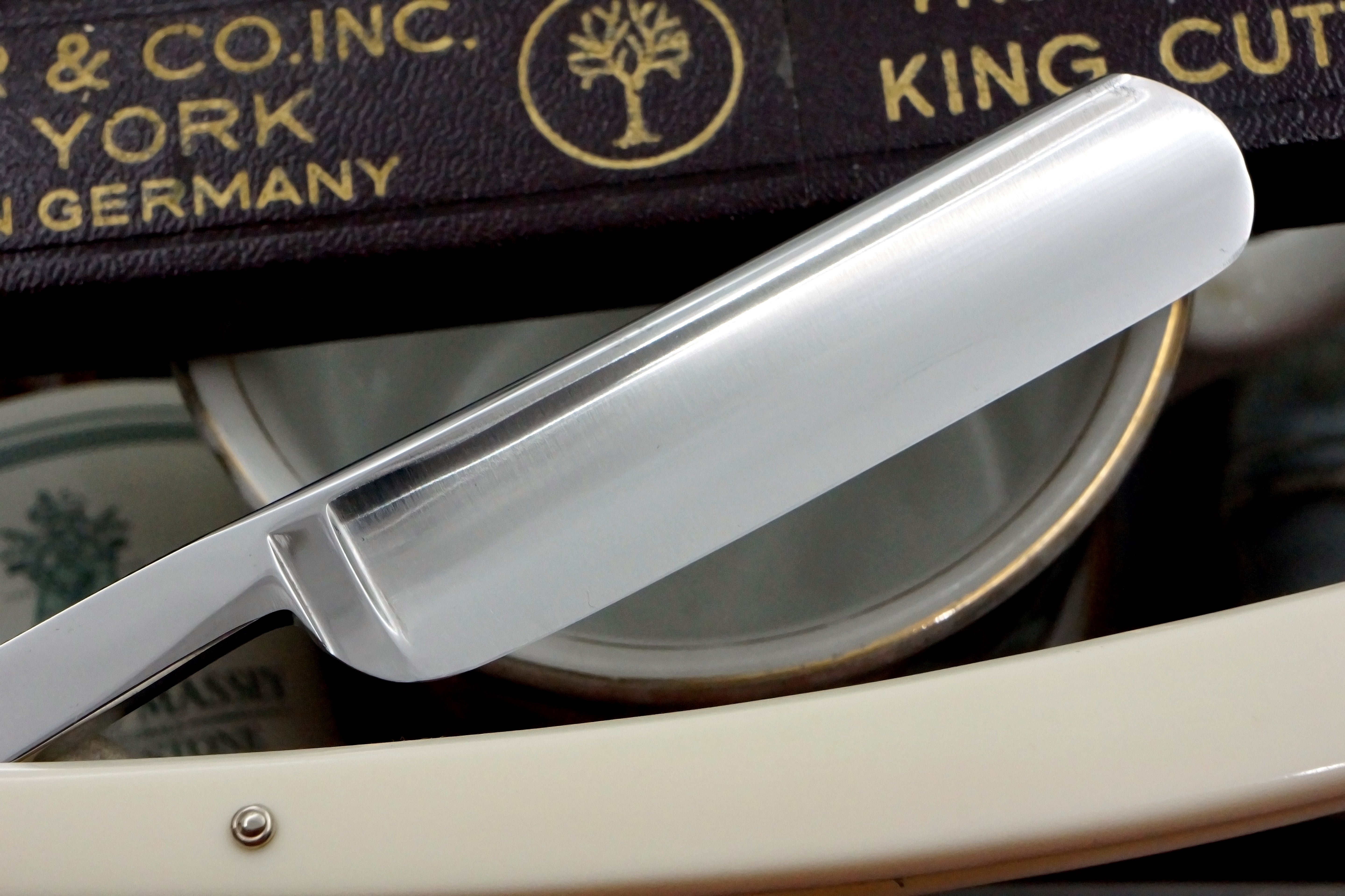 Boker King Cutter 11/16 Full Hollow Etched - Excellent Restored Vintage Solingen Straight Razor - Shave Ready