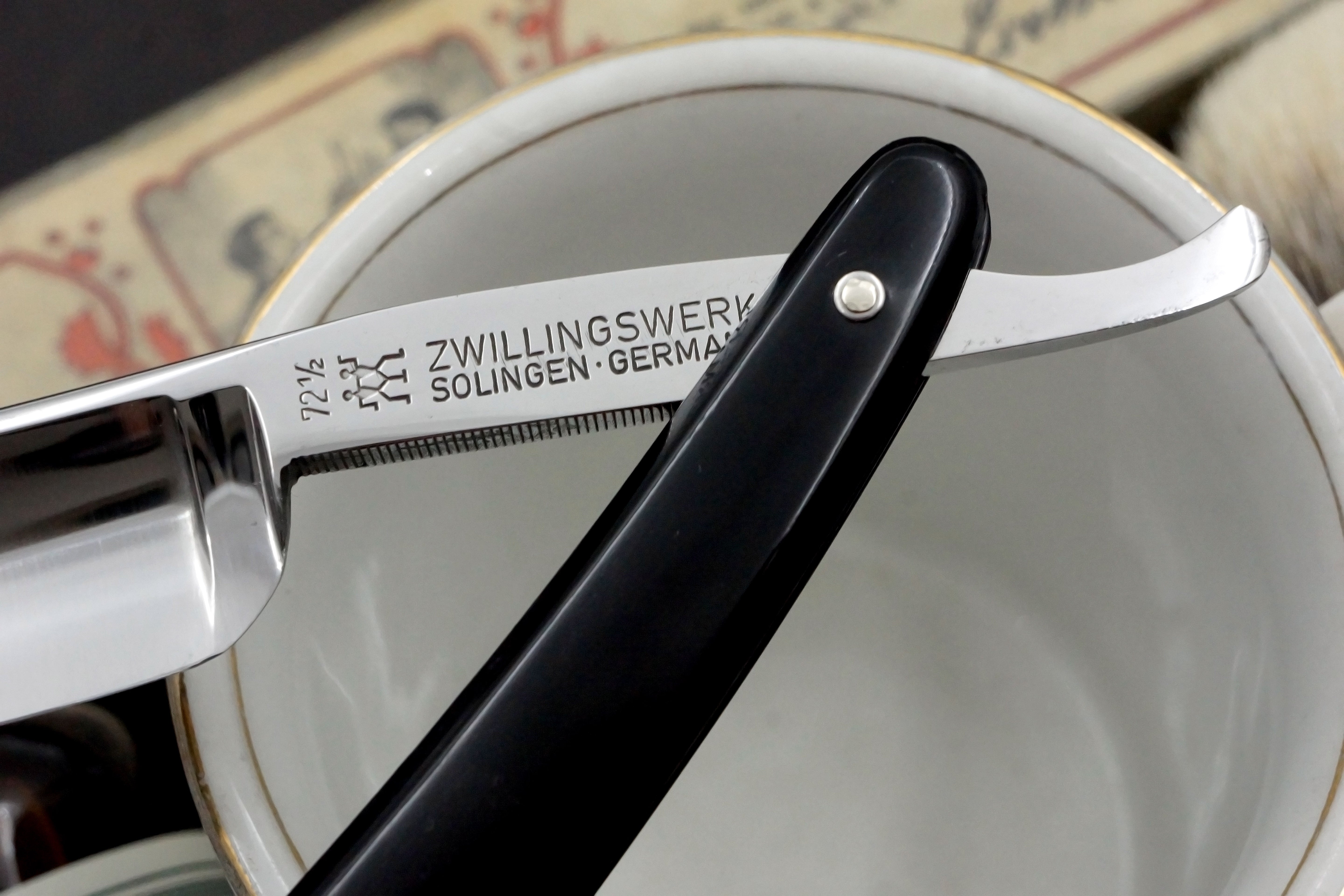 Henckels 6/8 No. 72 1/2 - Excellent Full Hollow - Solingen Straight Razor - Shave Ready