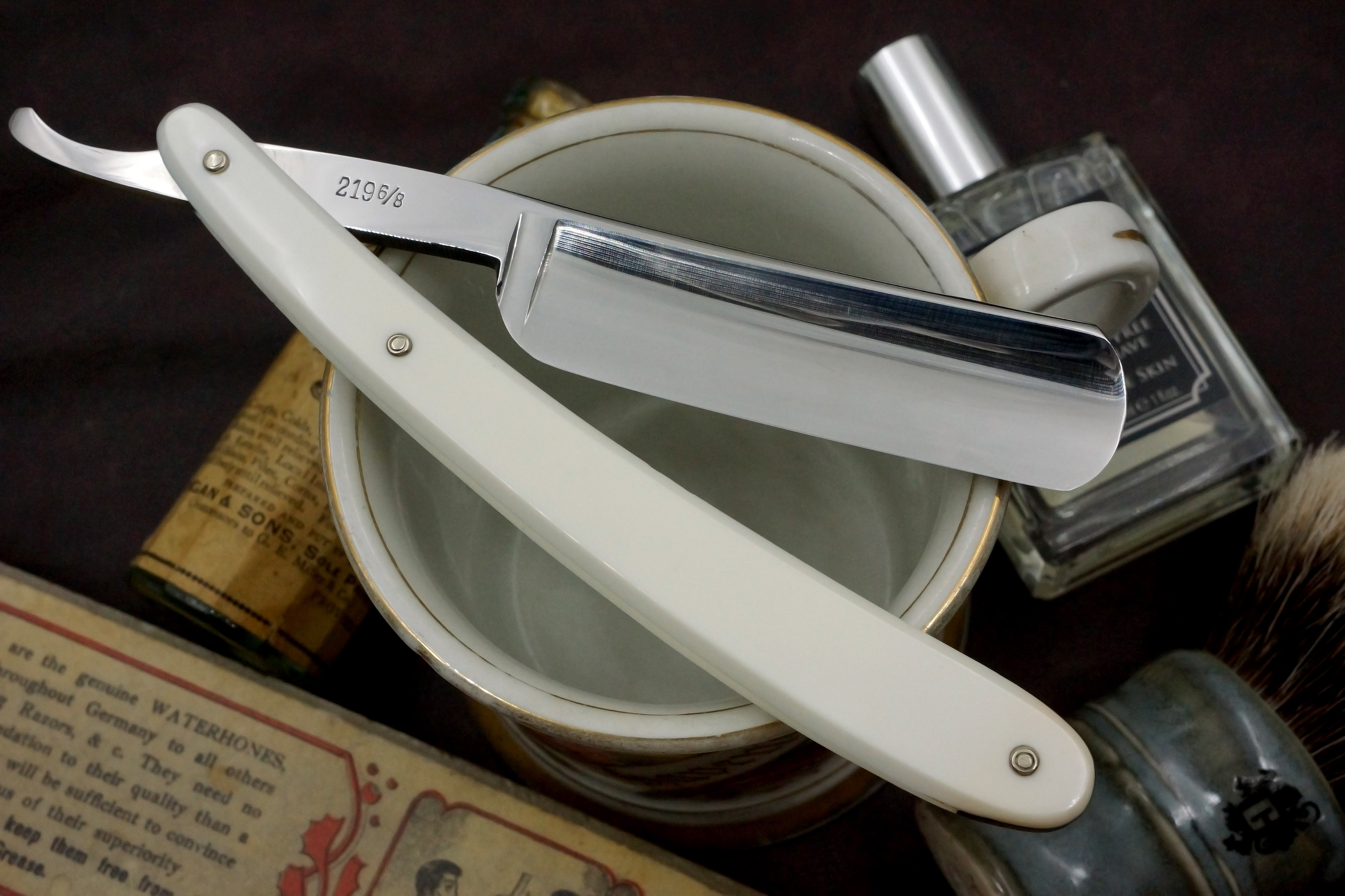 Les Croix - Near Pristine 13/16 Full Hollow Blade - Solingen Vintage Straight Razor - Shave Ready