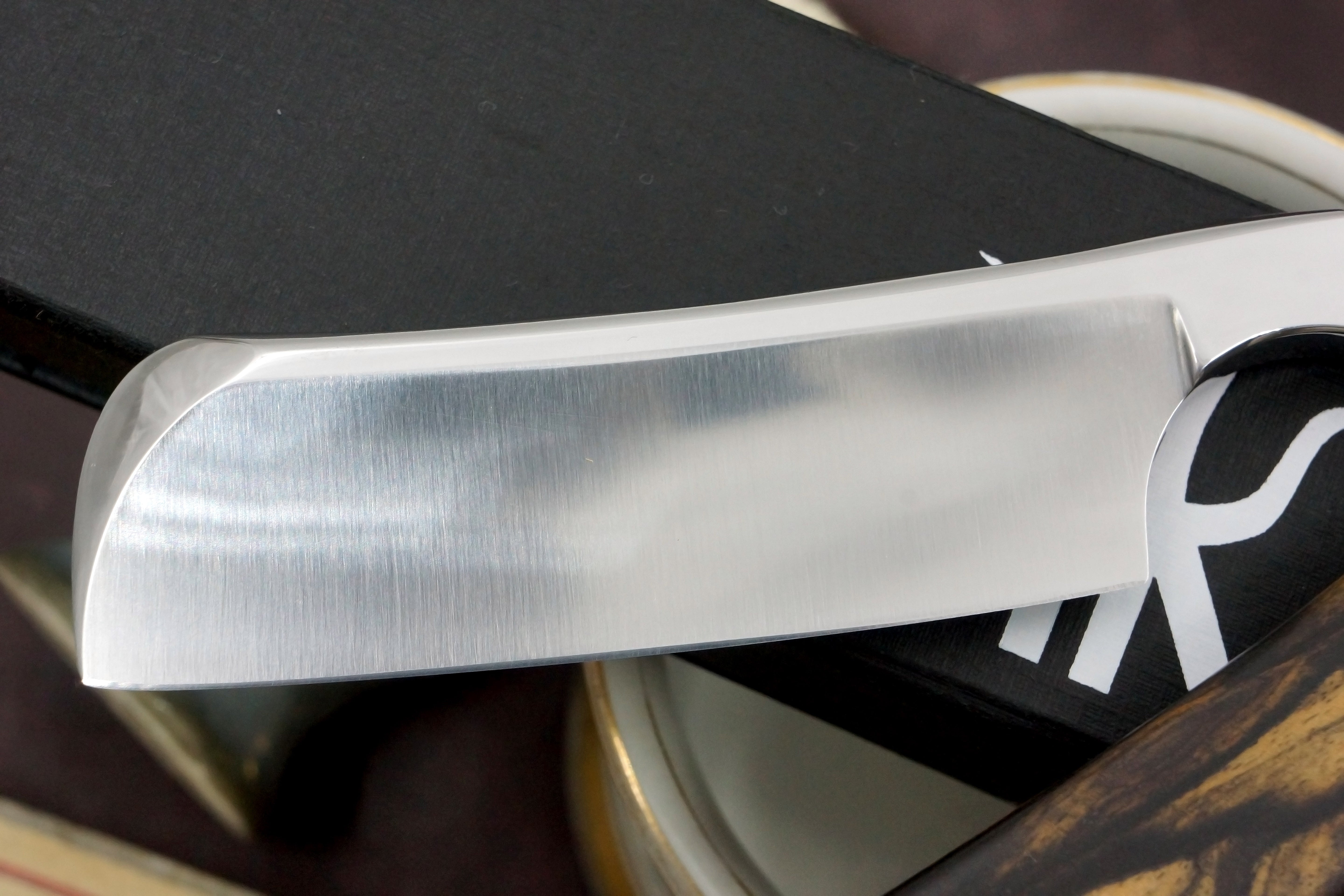 Koraat 8/8 Near Wedge Blade with Thumbnotch & Fancy Spine - Preowned Custom Straight Razor - Shave Ready