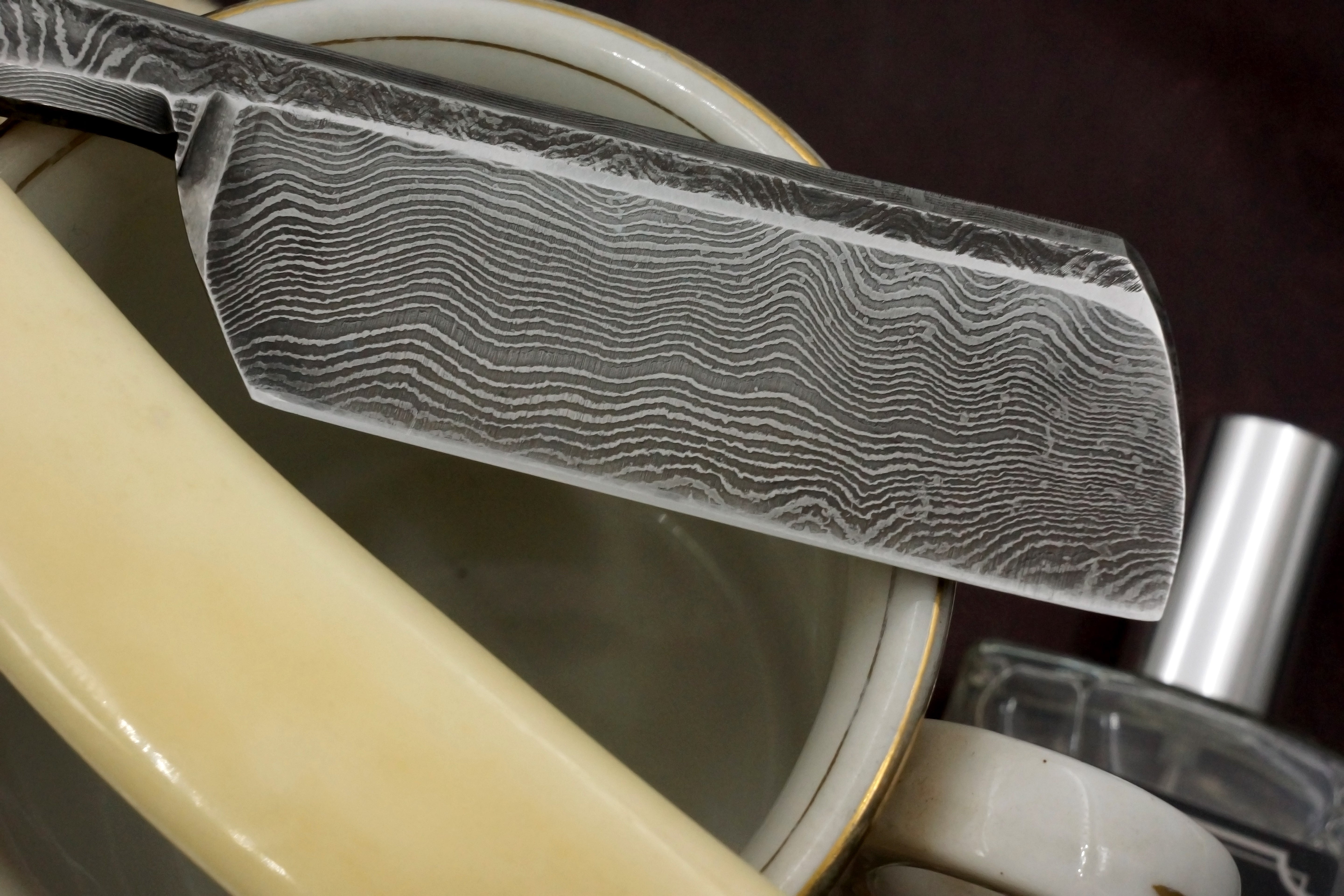 Shave Smith 9/8 Quarter Hollow Damascus Blade - Preowned Custom Straight Razor - Shave Ready