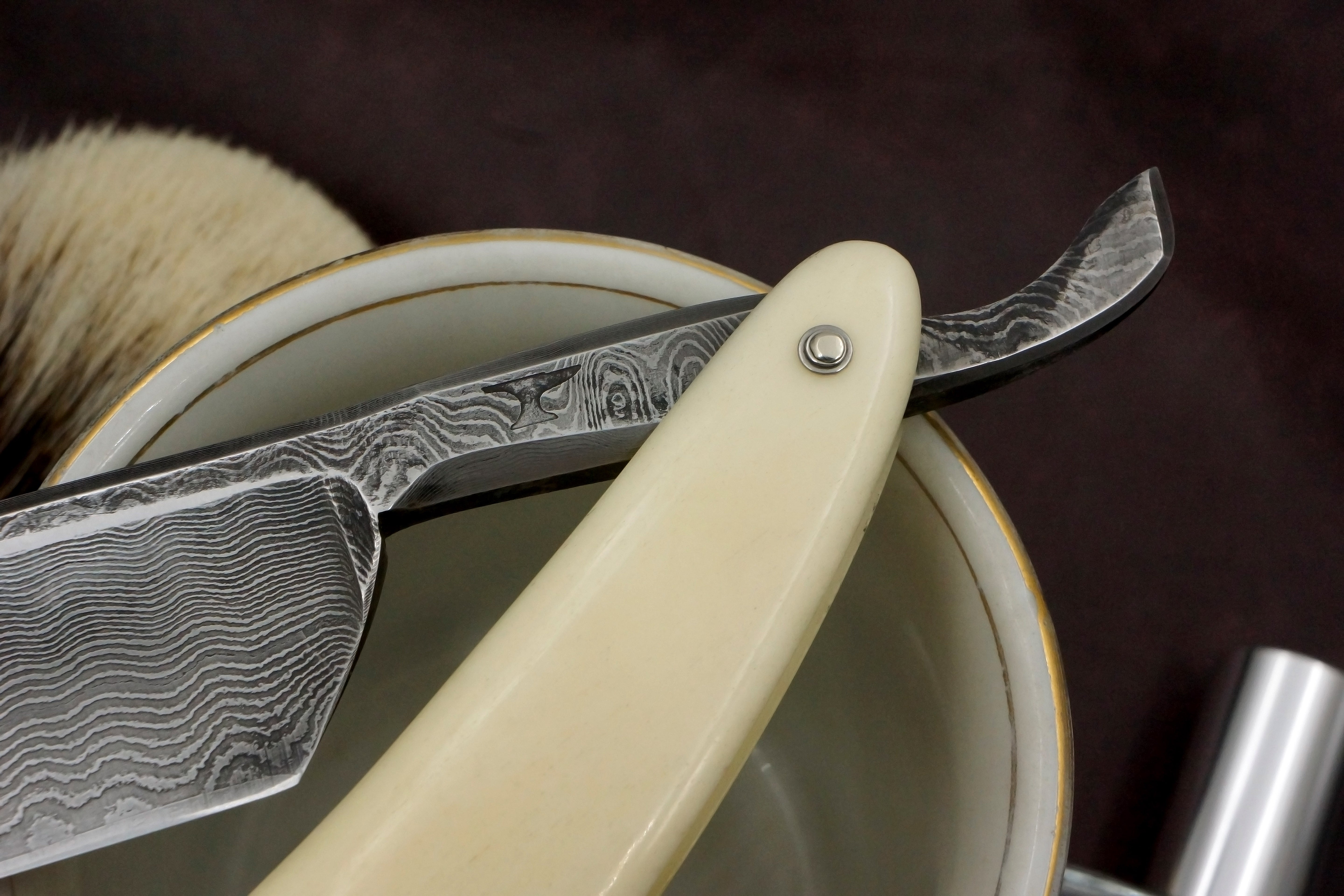 Shave Smith 9/8 Quarter Hollow Damascus Blade - Preowned Custom Straight Razor - Shave Ready