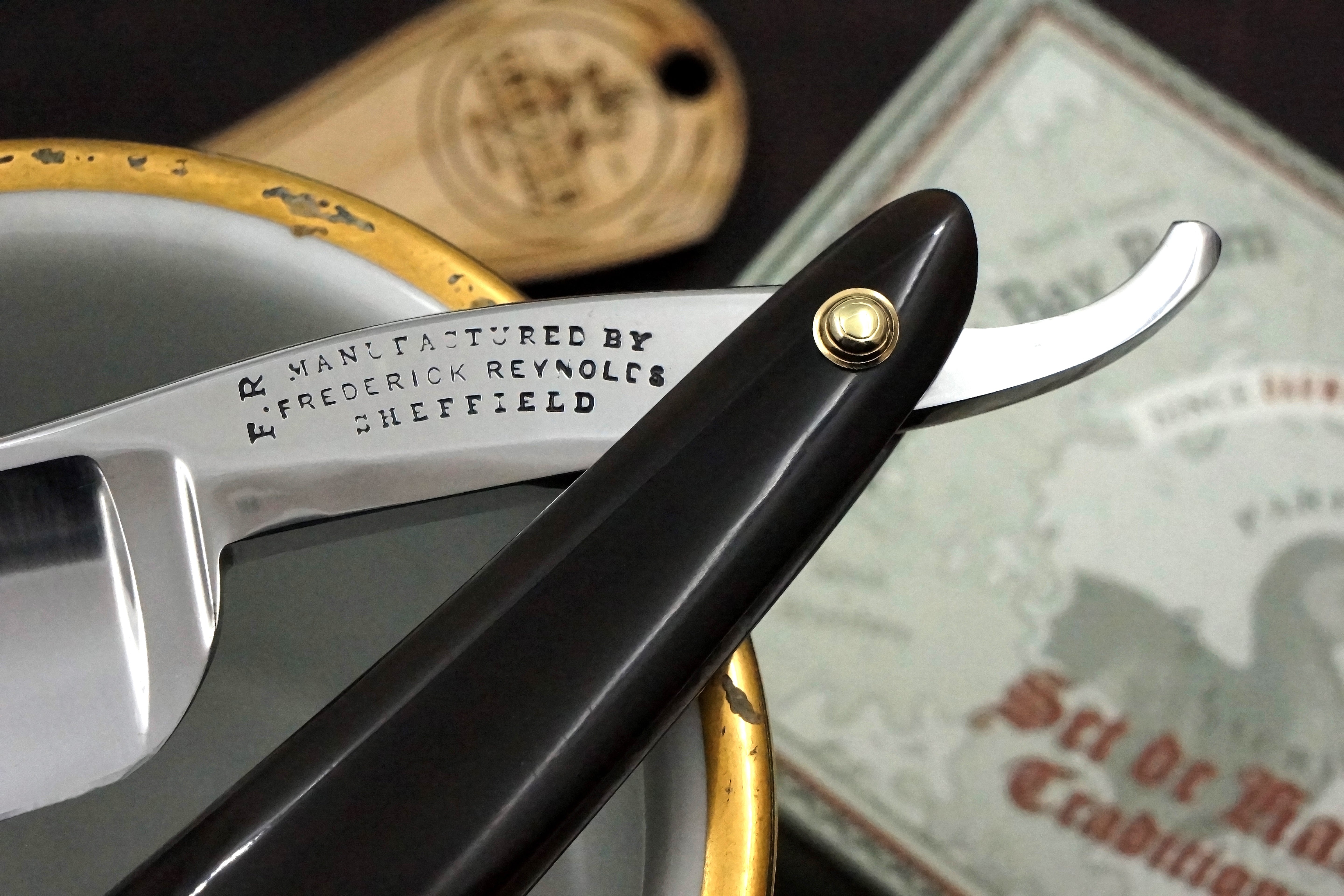 Frederick Reynolds Celebrated Hollow Ground For Barbers Use - 1" Blade with Custom Horn Scales -  Sheffield Straight Razor - Shave Ready