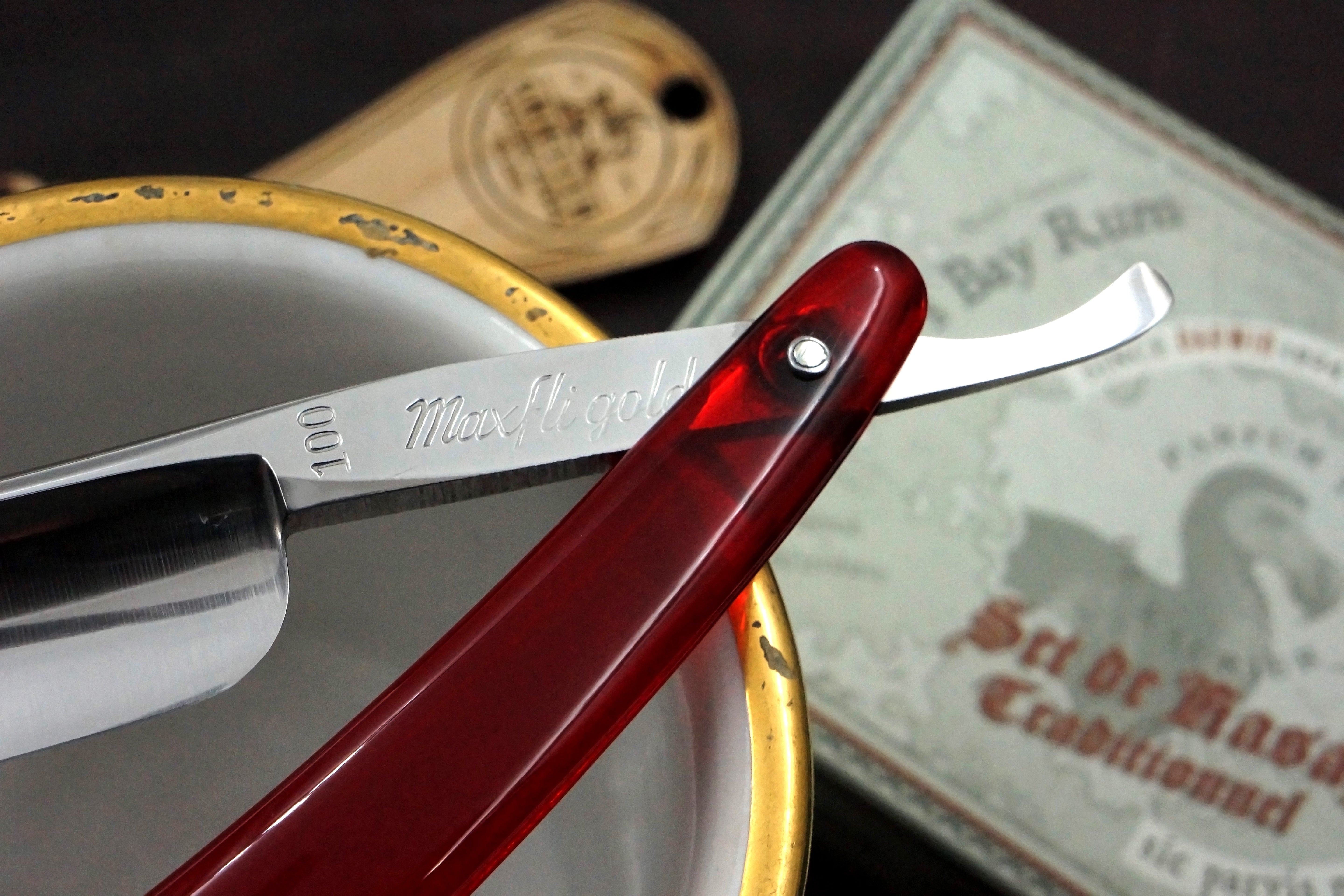 Tanifuji MaxFliGold 100 - Gorgeous Scales - 13/16  Like New Full Hollow Vintage Japanese Straight Razor - Shave Ready