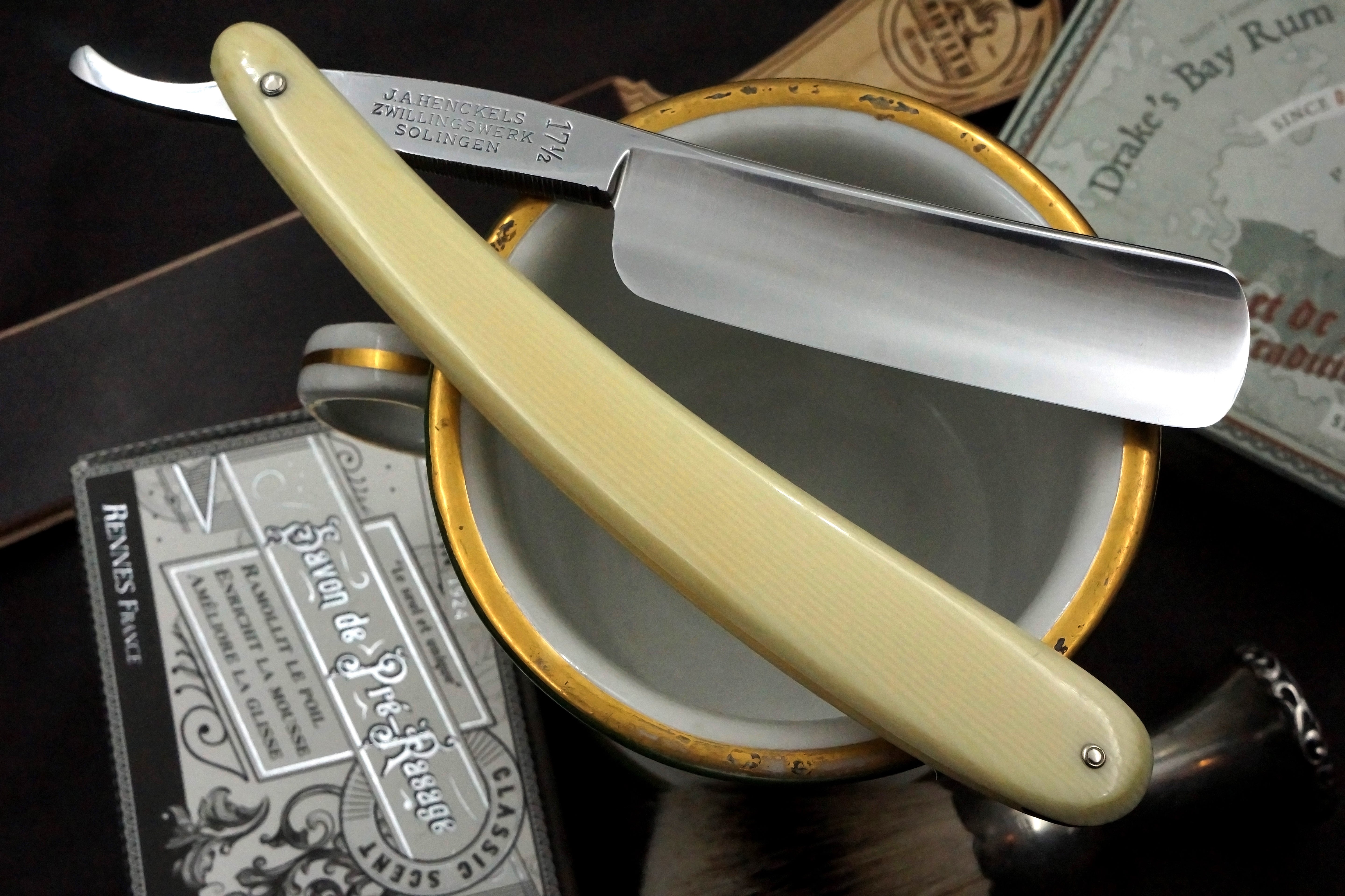 Henckels Friodur 7/8 No. 72 1/2- Near Pristine Stainless Steel Full Hollow - Solingen Straight Razor - Shave Ready