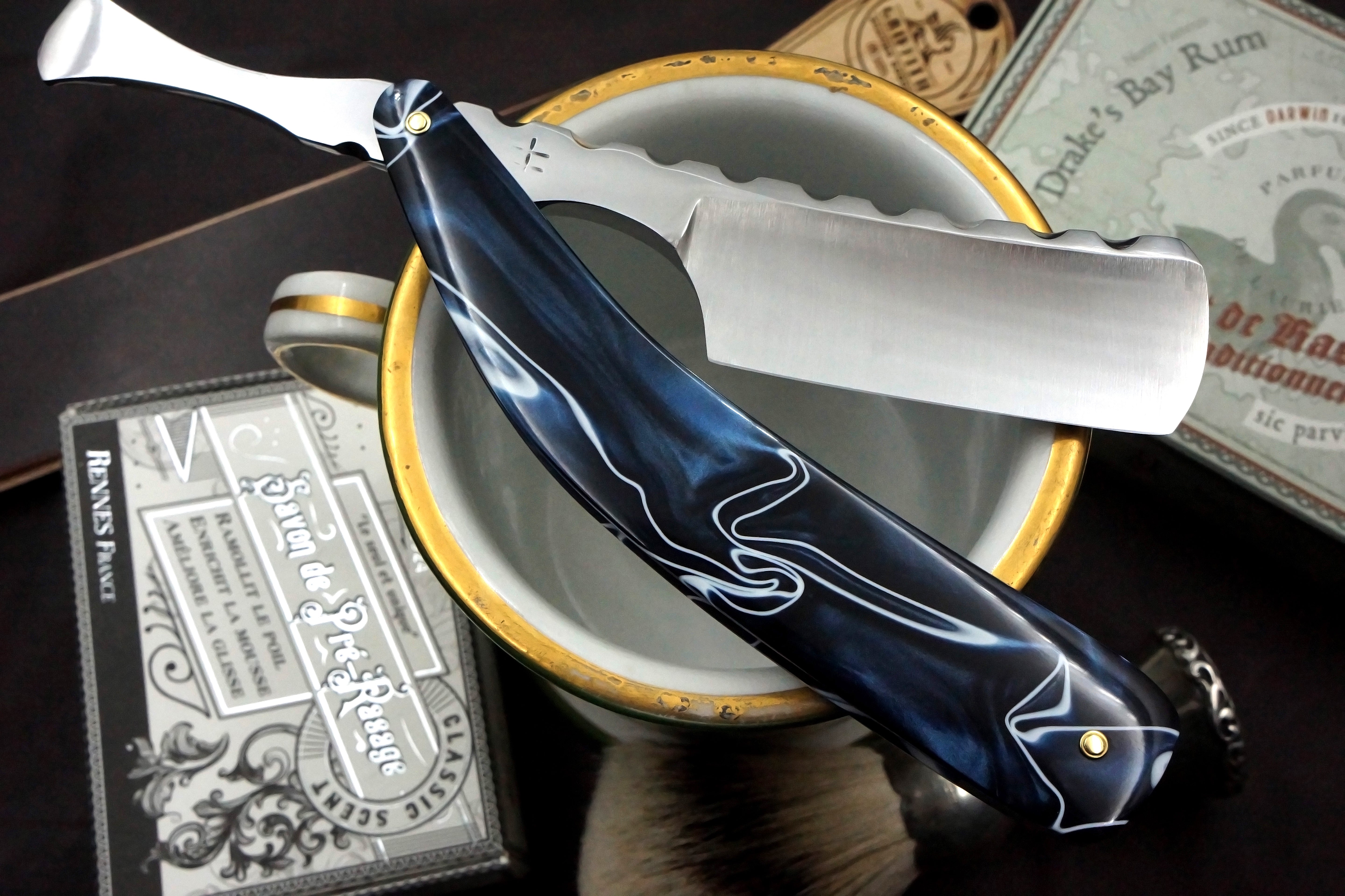 Snail Forge 8/8 Quarter Hollow Blade with Fancy Grind - Preowned Custom Straight Razor - Shave Ready