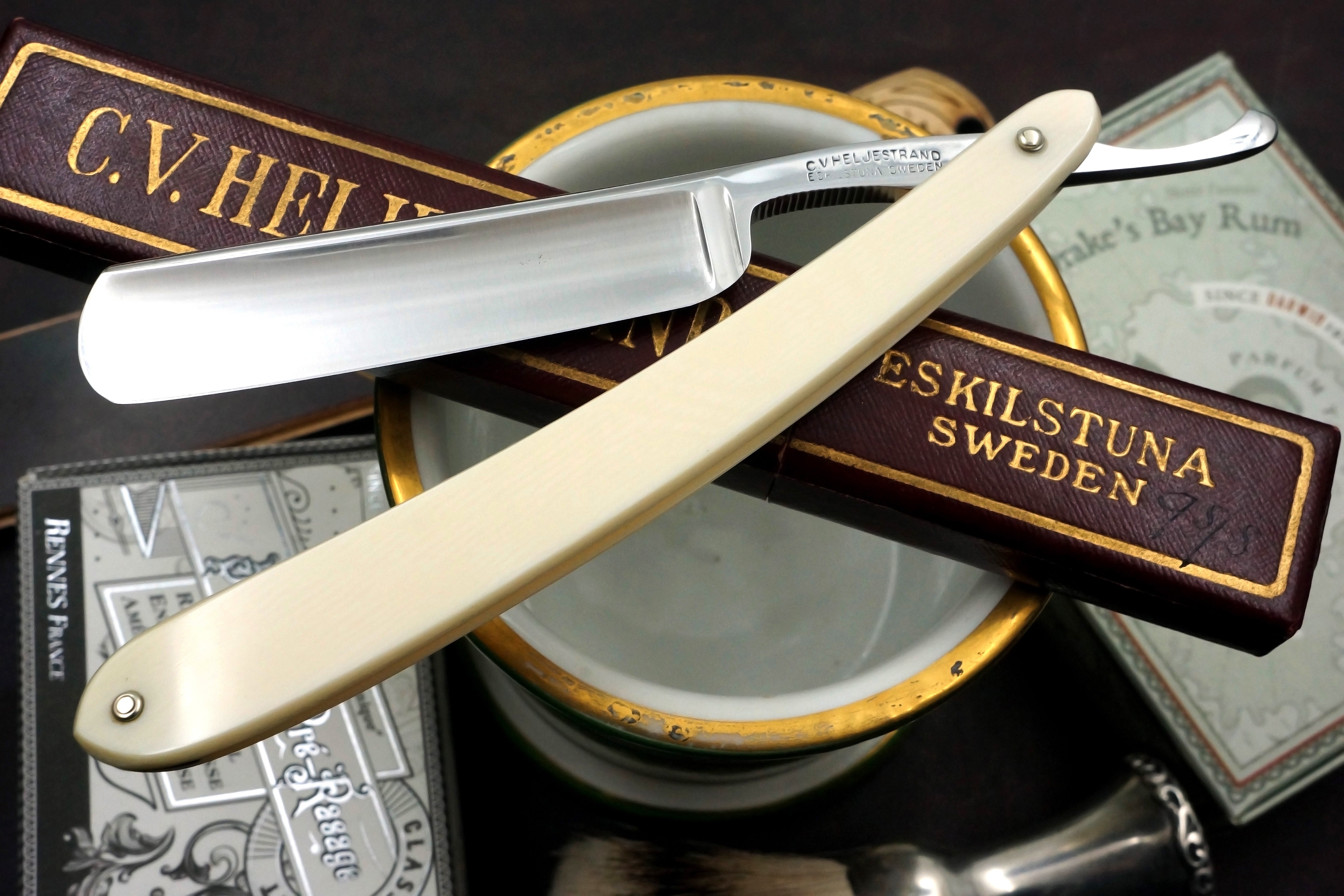 C.V. Heljestrand Rare No. 9 11/16 Near Pristine Swedish Straight Razor - Shave Ready