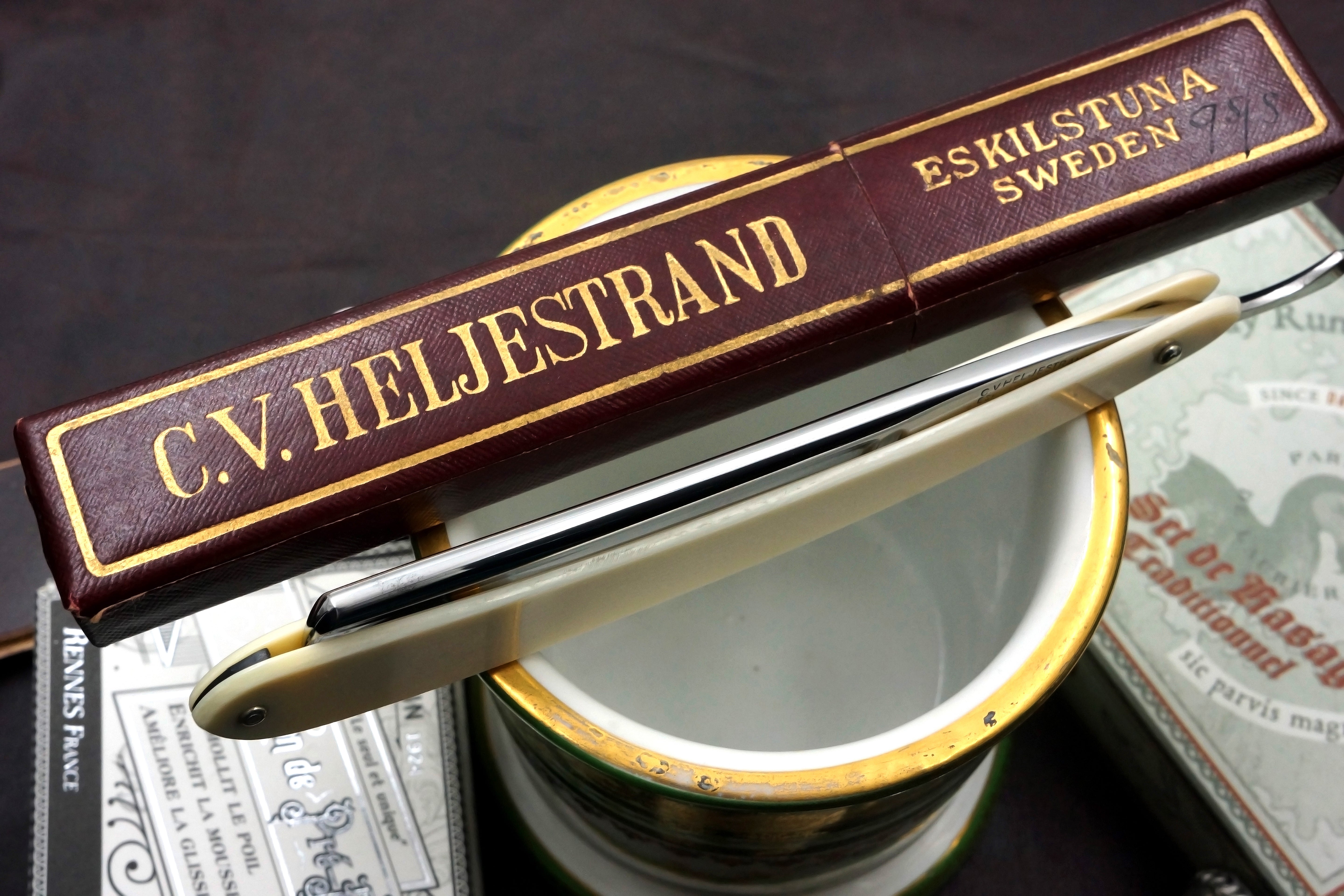 C.V. Heljestrand Rare No. 9 11/16 Near Pristine Swedish Straight Razor - Shave Ready