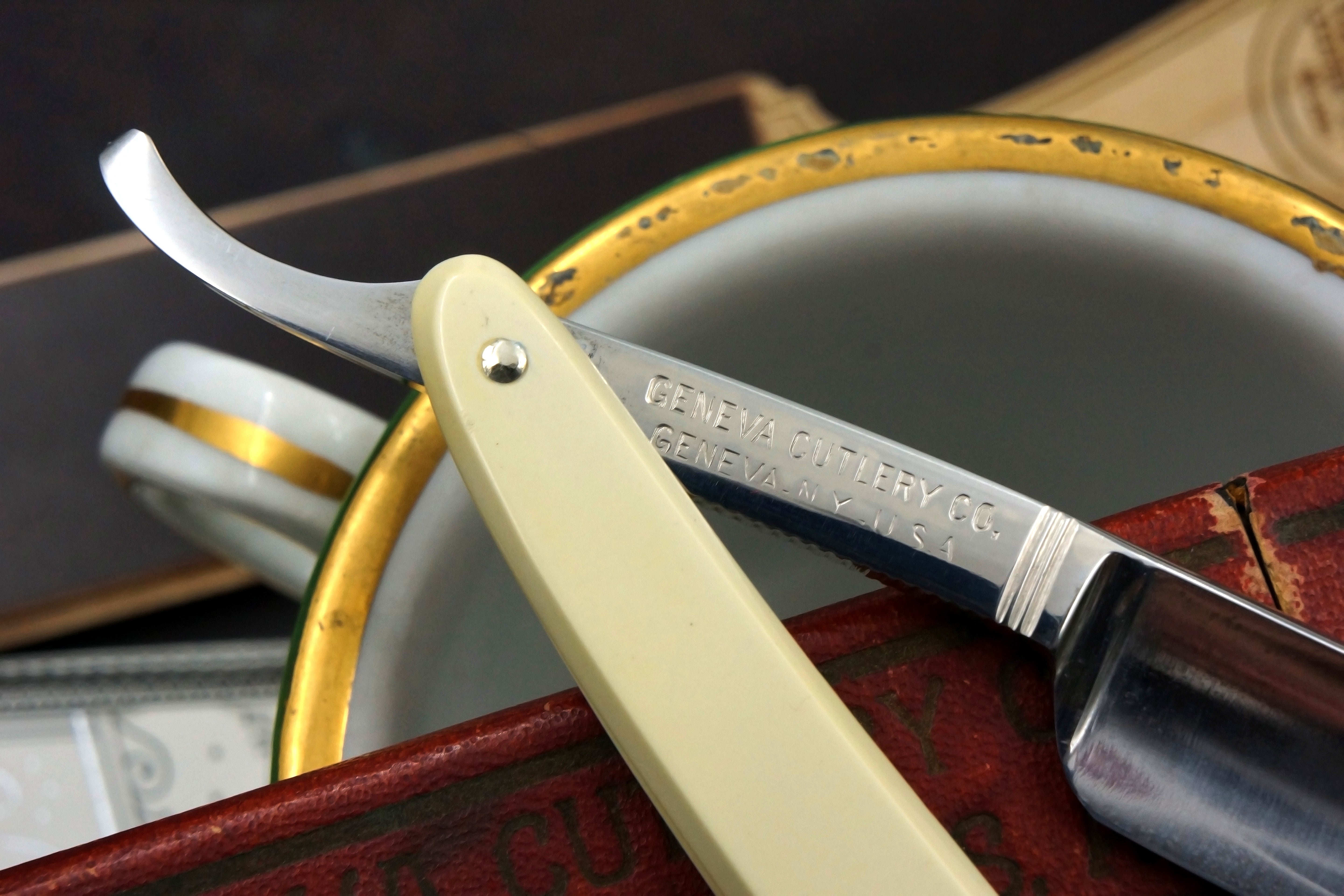 Genco Henry's X - Near Pristine 5/8 Blade - Vintage American Straight Razor - Shave Ready