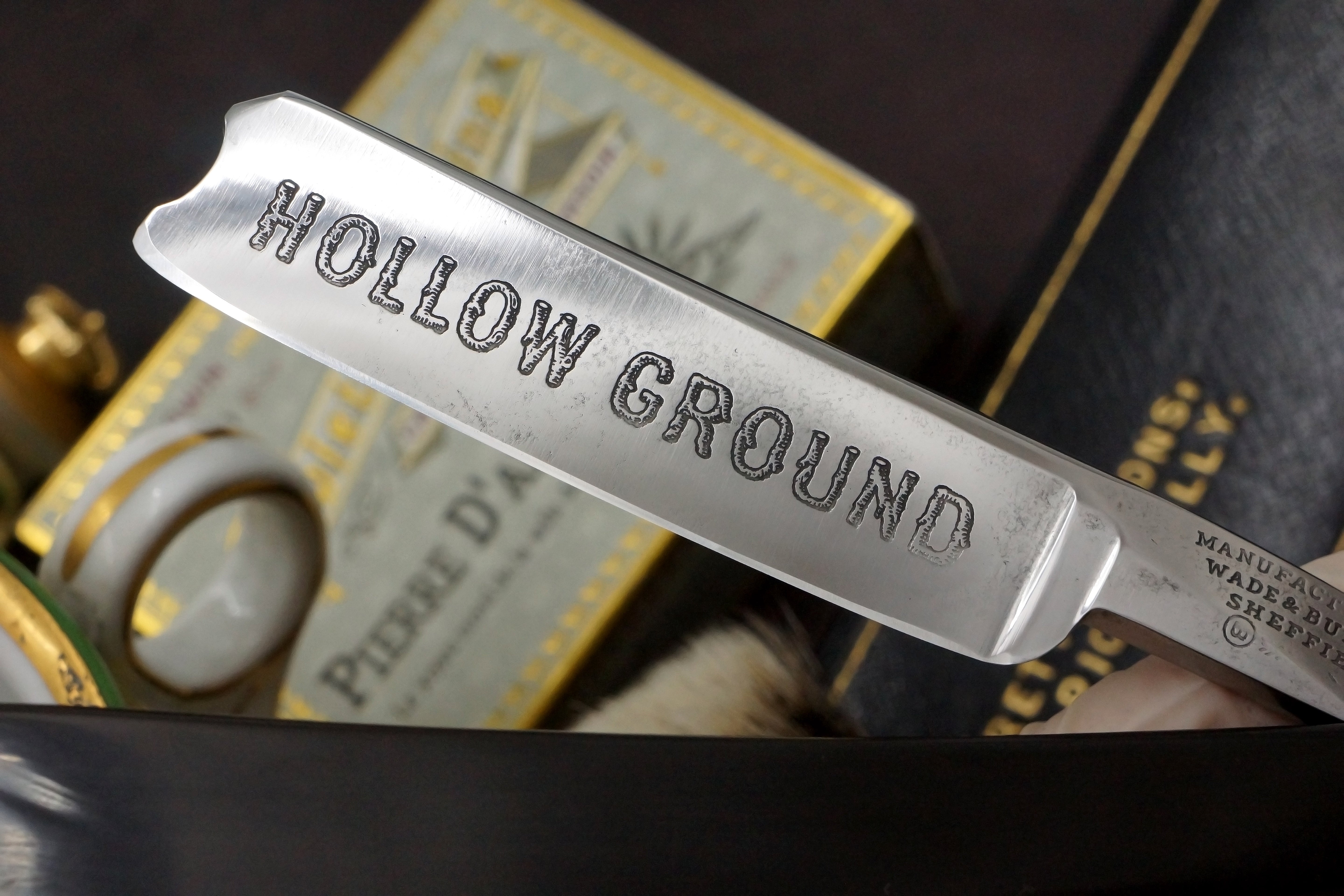 Wade & Butcher "Hollow Ground" 6/8 Blade with New Horn Scales Sheffield Straight Razor - Shave Ready