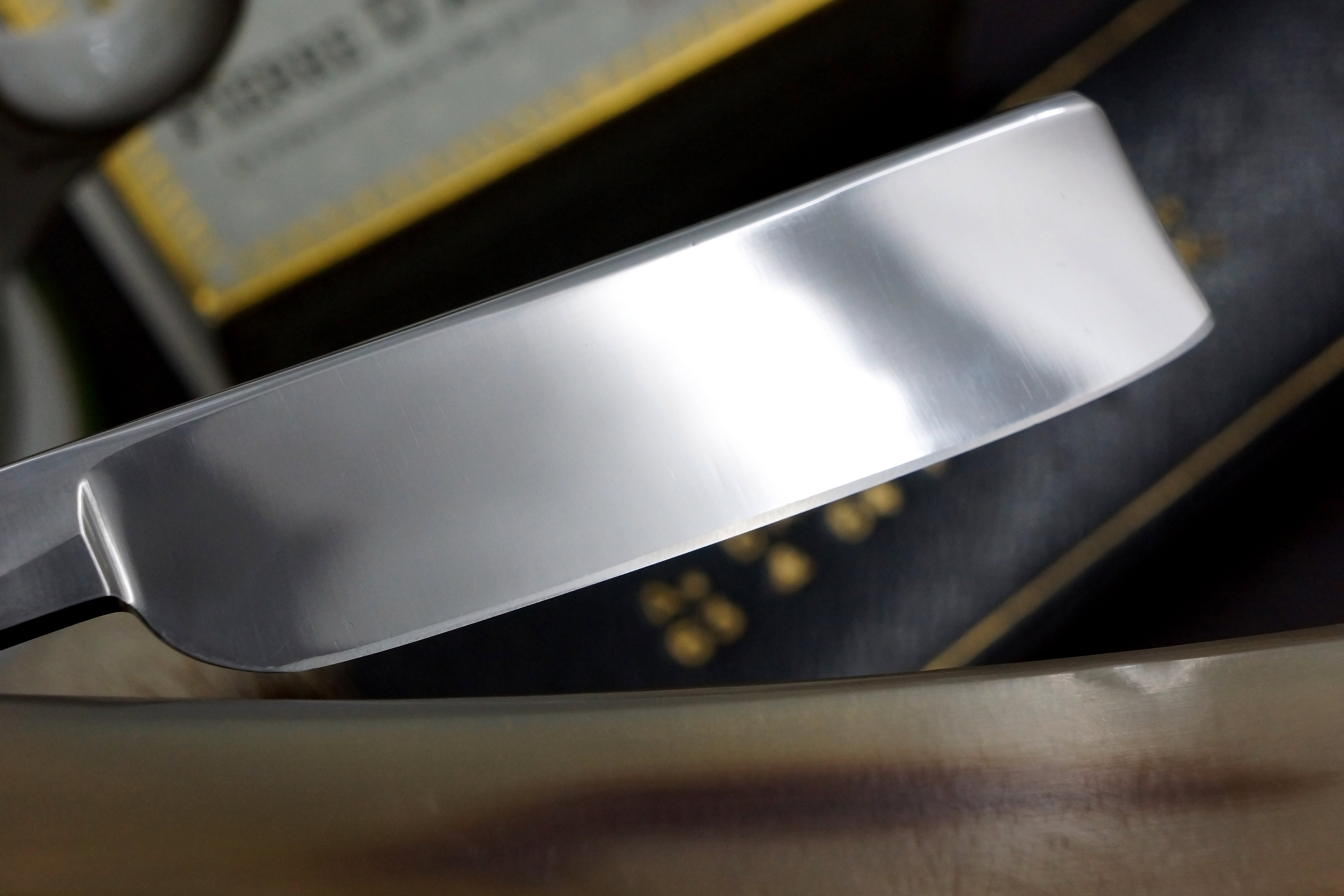 Wade & Butcher "American Razor" 7/8 Blade with New Horn Scales Sheffield Straight Razor - Shave Ready