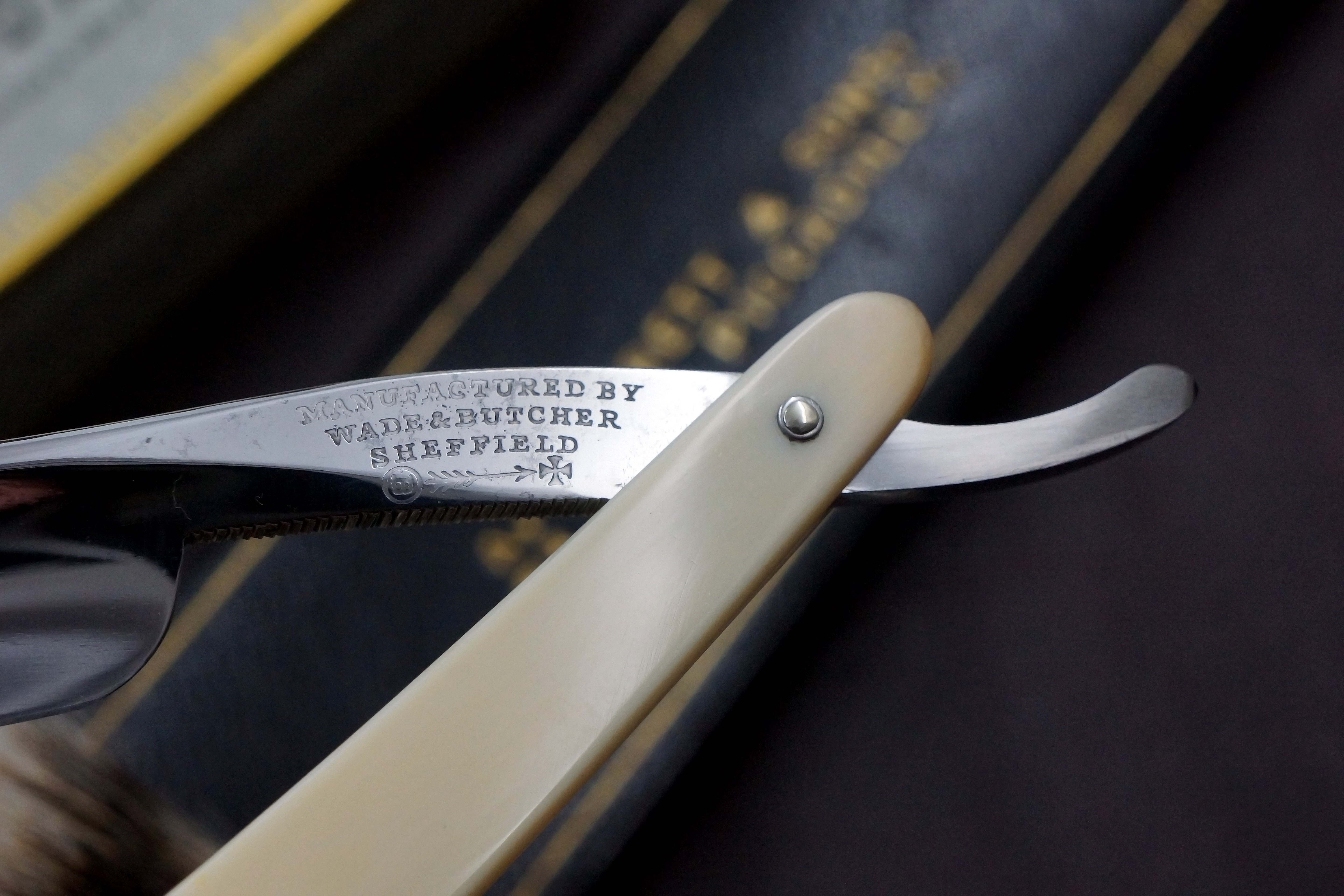 Wade & Butcher "Hollow Ground" - 11/16 Ivory Scaled Sheffield Straight Razor - Shave Ready