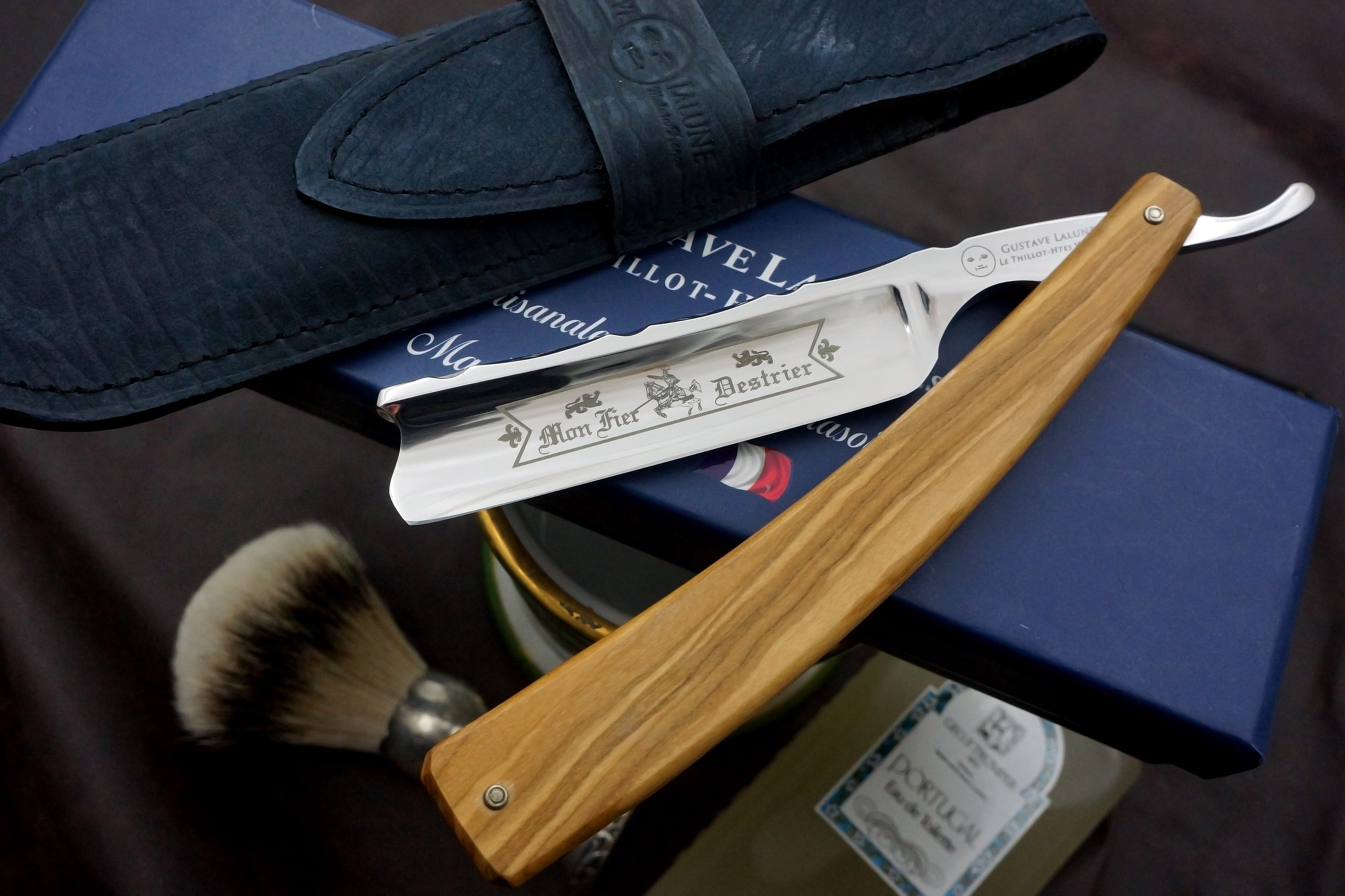 Gustave La Lune 6/8 Full Hollow Fancy Blade with Olivewood Scales - Excellent Preowned French Straight Razor - Shave Ready