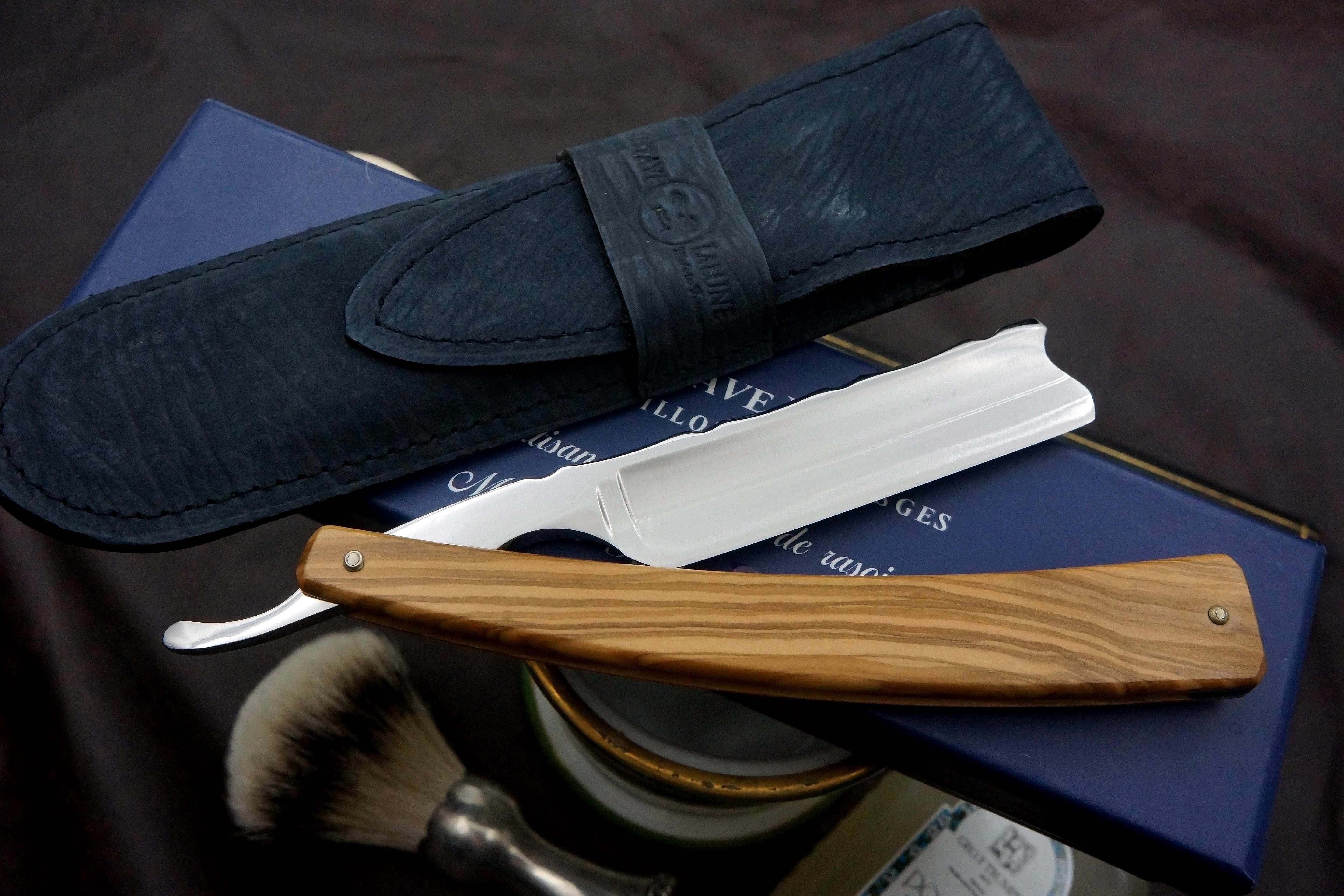 Gustave La Lune 6/8 Full Hollow Fancy Blade with Olivewood Scales - Excellent Preowned French Straight Razor - Shave Ready