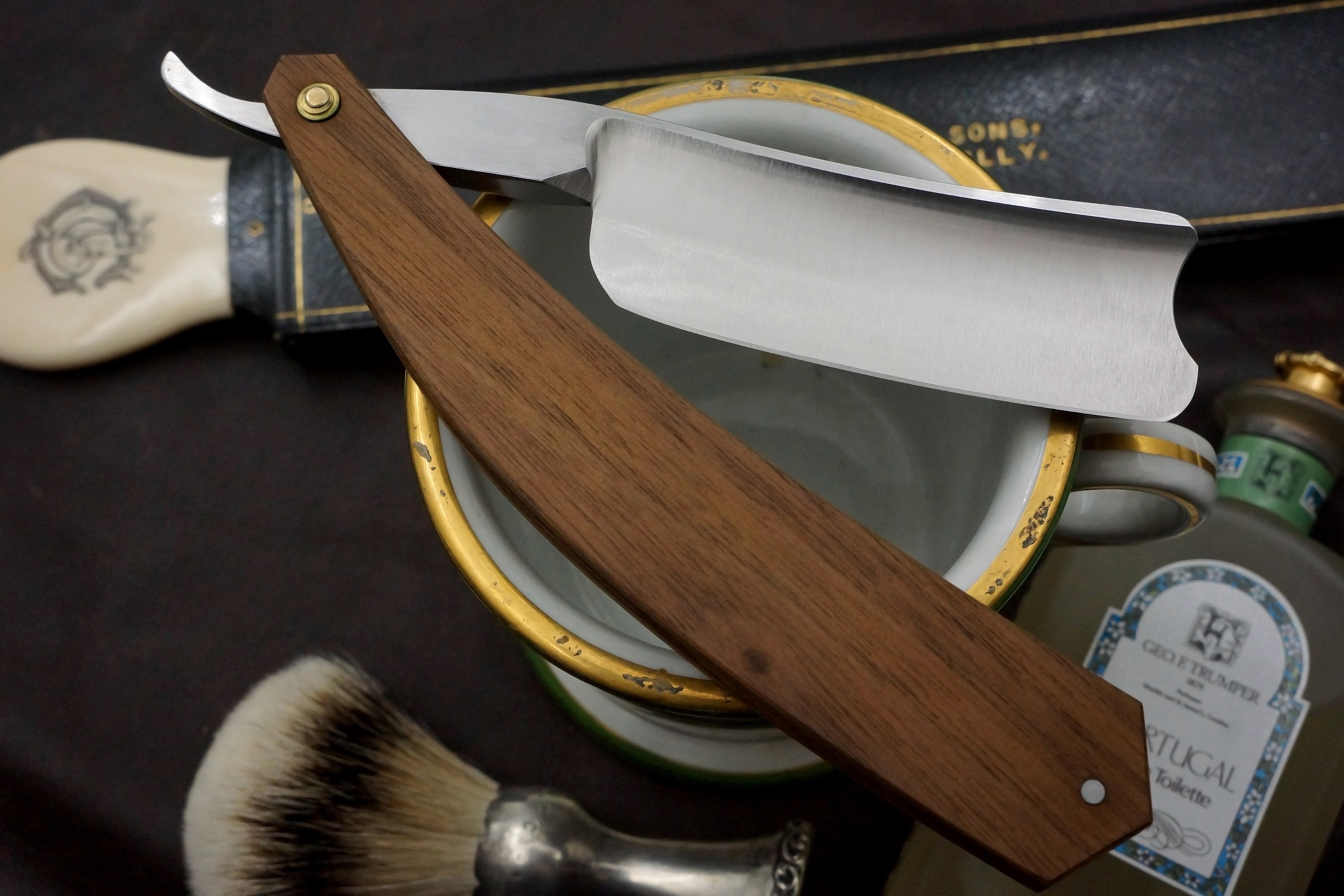 Grim Butcher 9/8 Full Hollow Blade with Masonic Etch - Preowned Straight Razor - Shave Ready