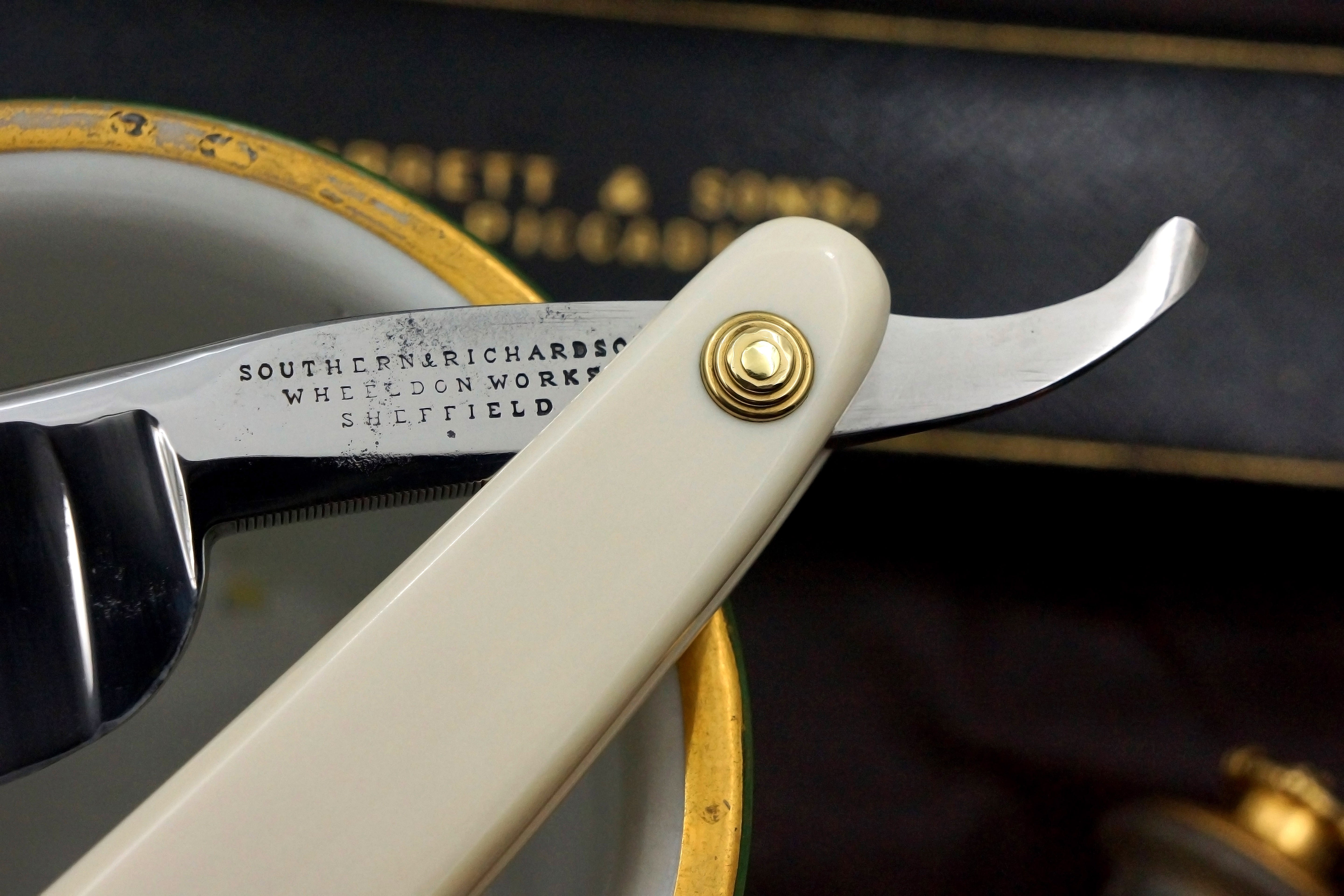 Southern & Richardson Rare 17/16 Blade with Custom Ivory Scales - Stunning Fully Restored Sheffield Straight Razor - Shave Ready