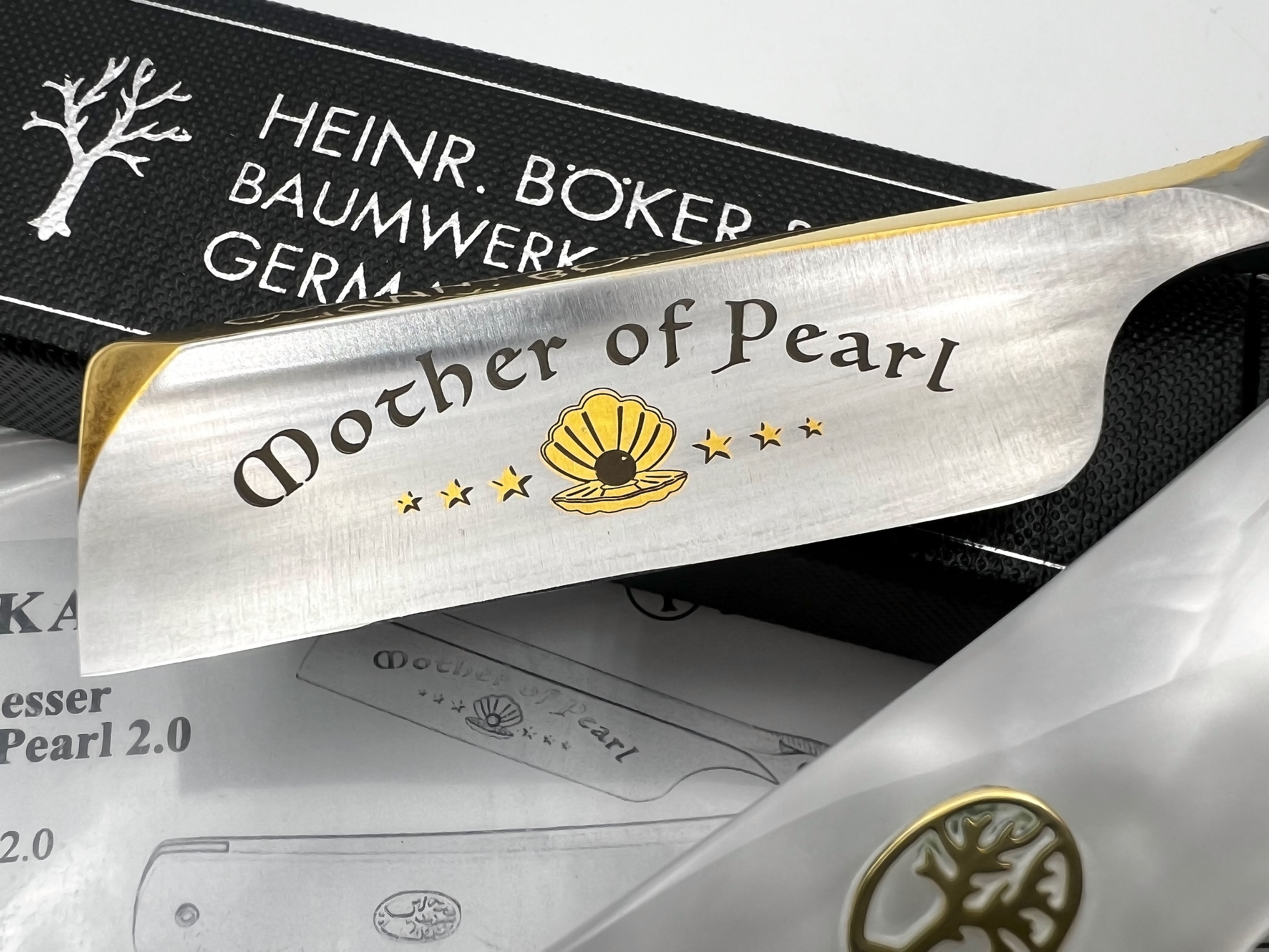 Boker Mother of Pearl 2.0 6/8 Singing Full Hollow Blade with Acrylic Scales Full Hollow Solingen Straight Razor