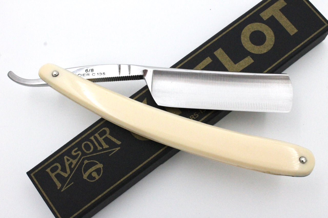 Le Grelot "Medaille d'or Paris 1931" by Thiers Issard 6/8 White Scales - Full Hollow Ground Straight Razor