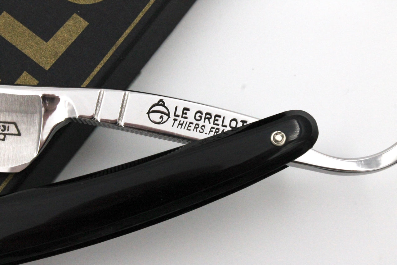 Le Grelot "Medaille d'or Paris 1931" by Thiers Issard 5/8 Black Scales - Full Hollow Ground Straight Razor