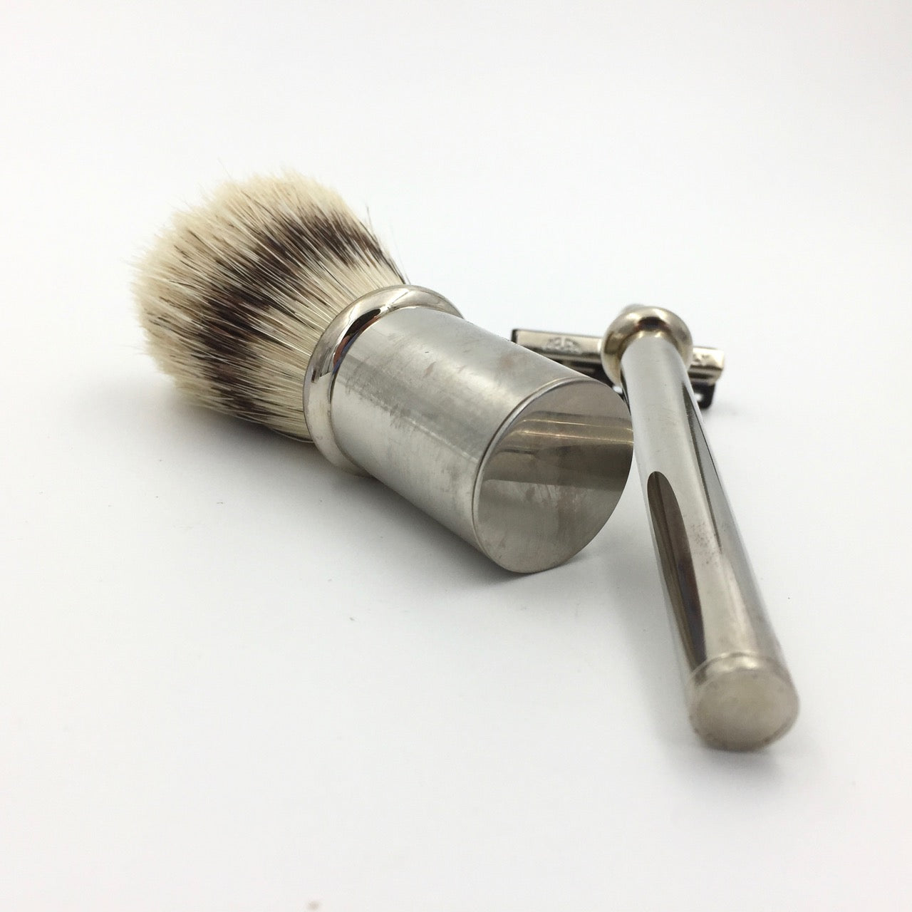 Arfa Vintage NOS Italian Shaving Set with TracII Razor, Badger Brush and Chrome Stand