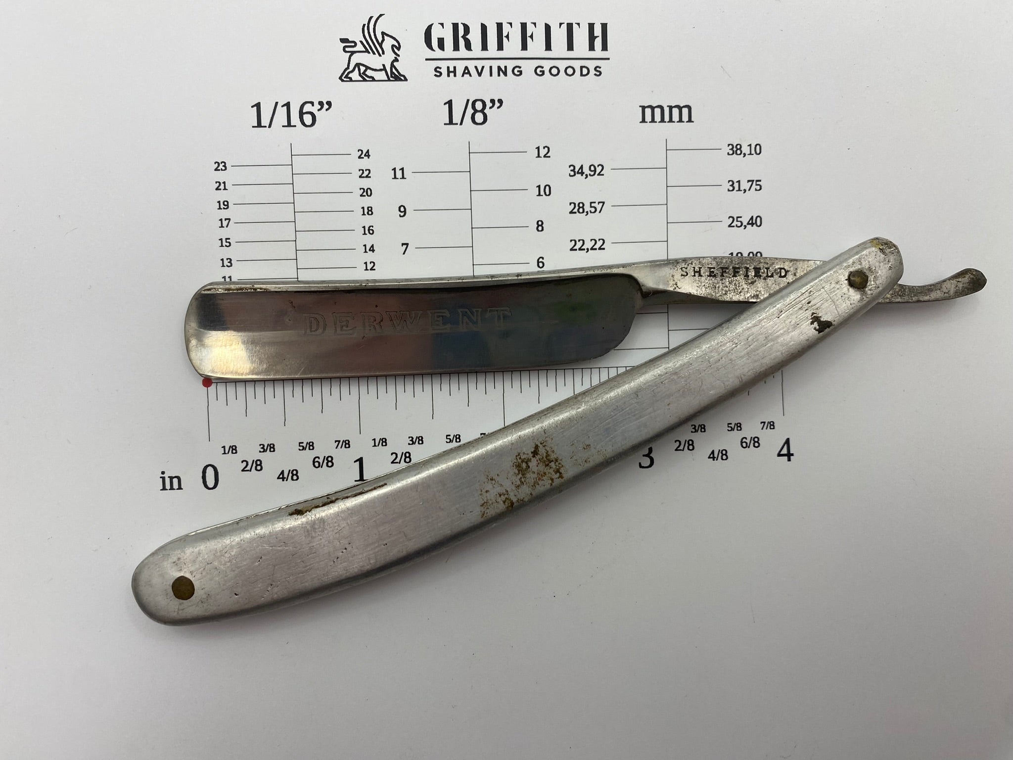 Vintage Derwent Sheffield English Straight Razor for Restoration