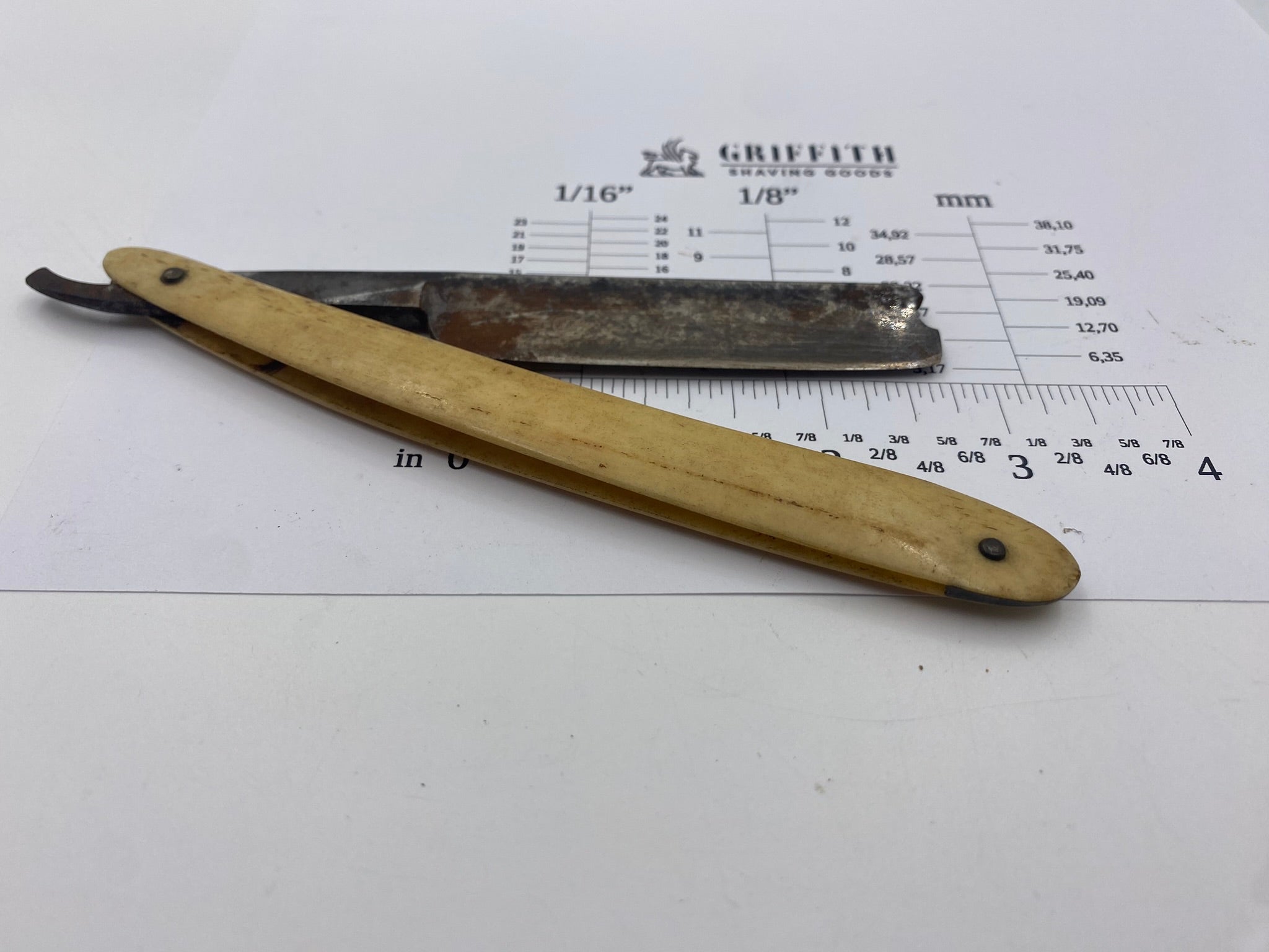 Vintage Wade & Butcher English Straight Razor for Restoration