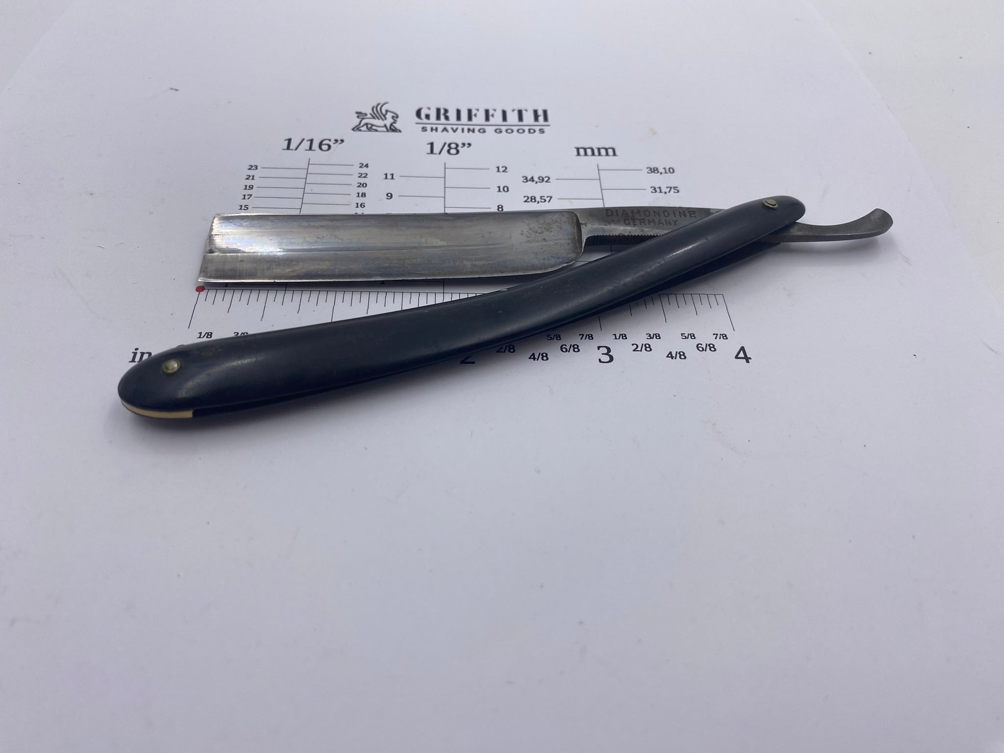 Vintage Diamondine German Straight Razor for Restoration