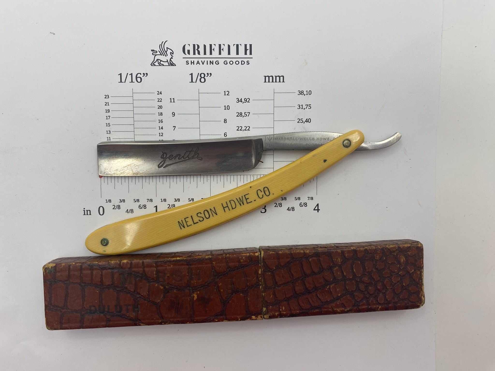 Vintage Marshall Wells Hardware American Straight Razor for Restoration