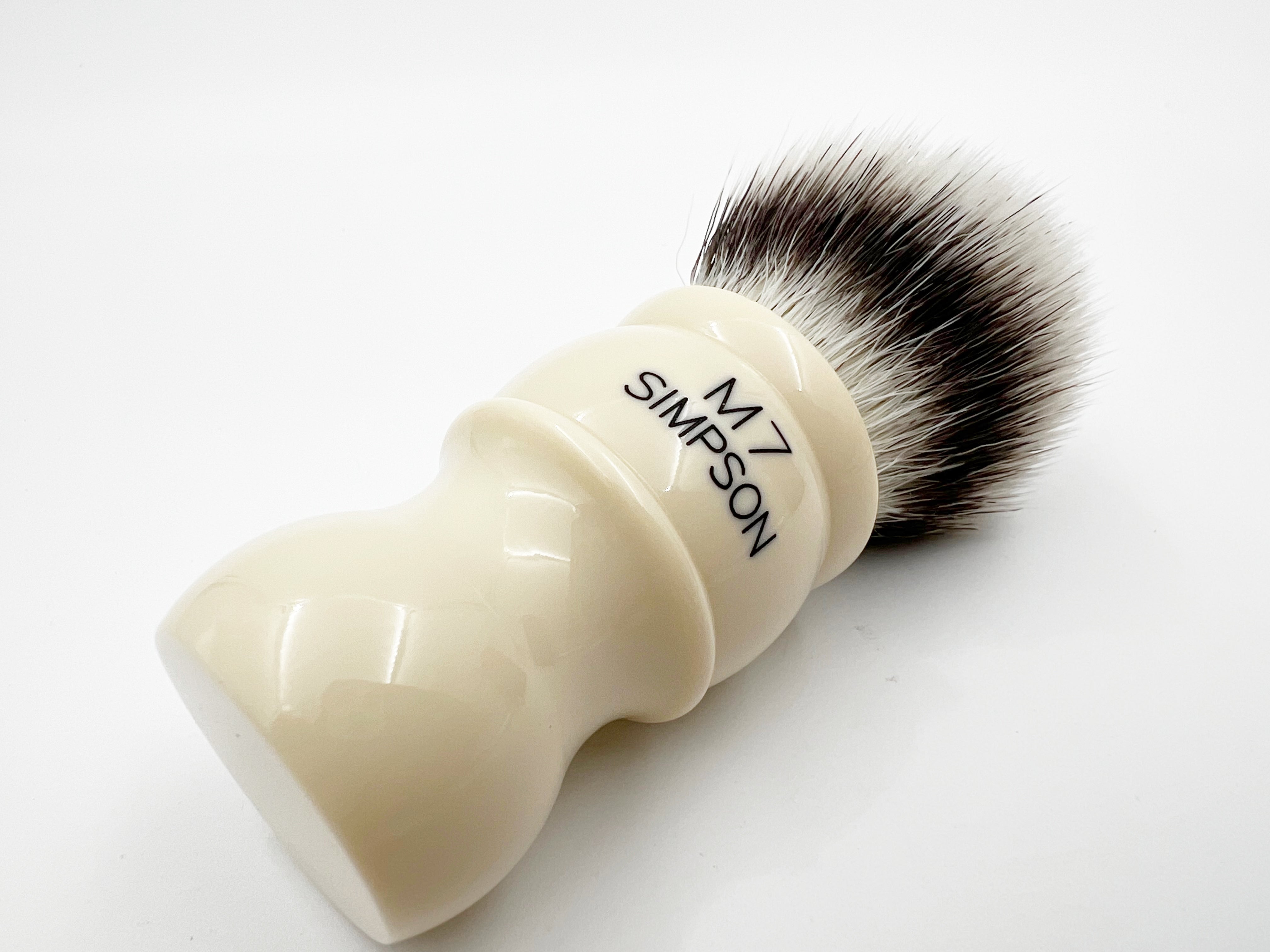 Simpson M7 Platinum Synthetic Bristle Shaving Brush