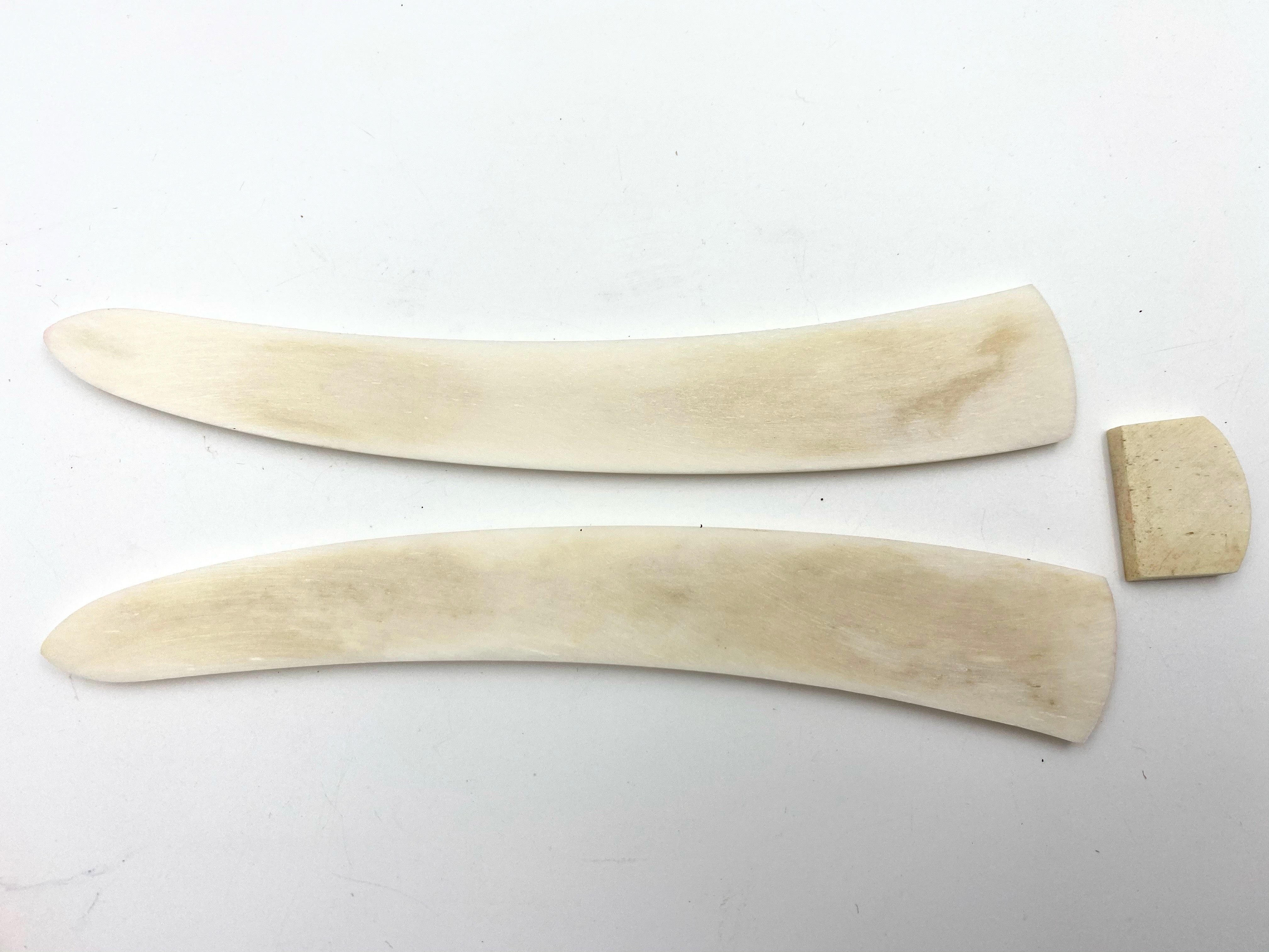 Straight Razor Scales for 7/8-8/8 Blades - Bleached Buffalo Bone - One Pair/Set