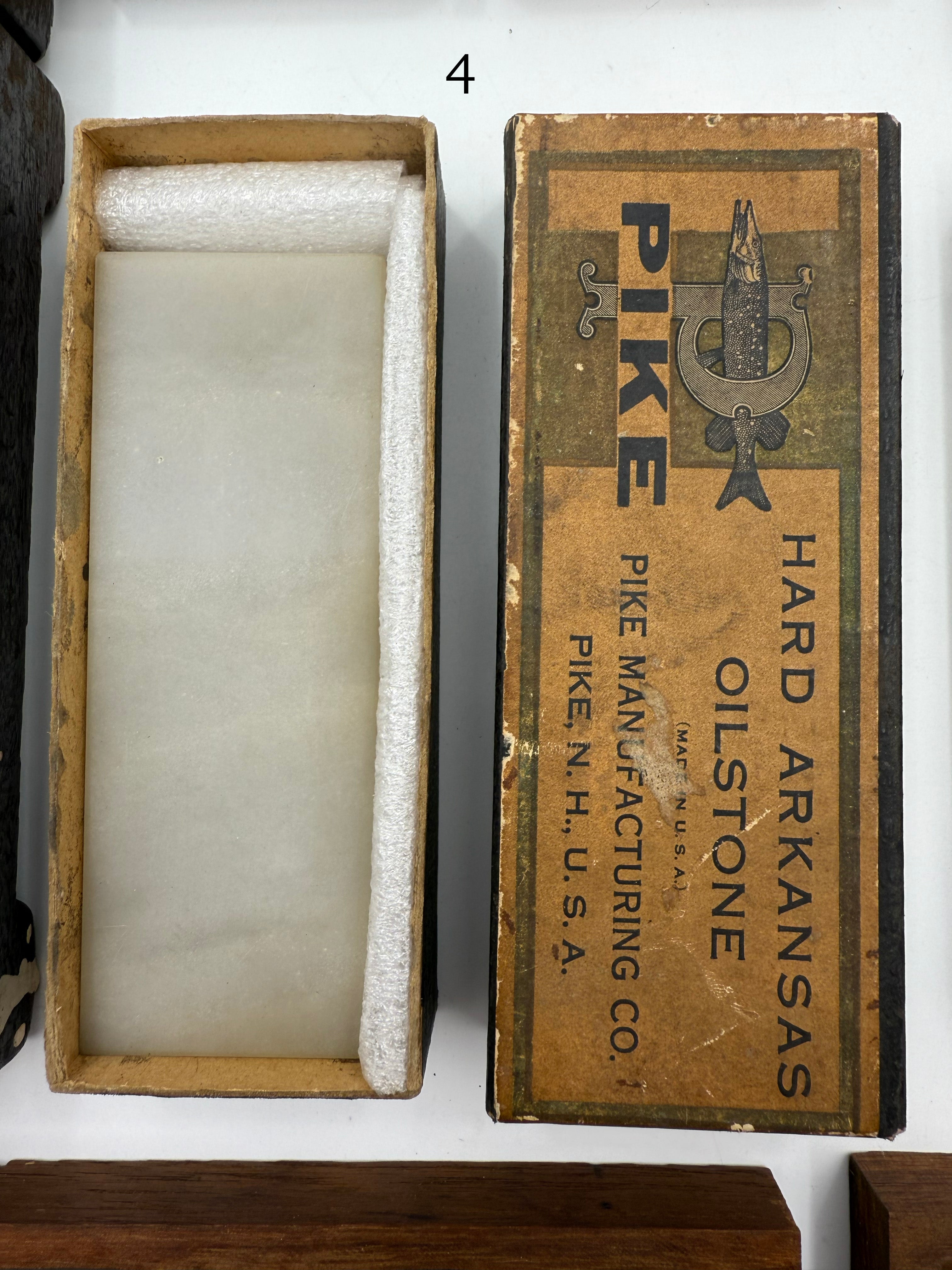 Hard Translucent Arkansas - Boxed Vintage Collectable Oilstones / Sharpening Stones