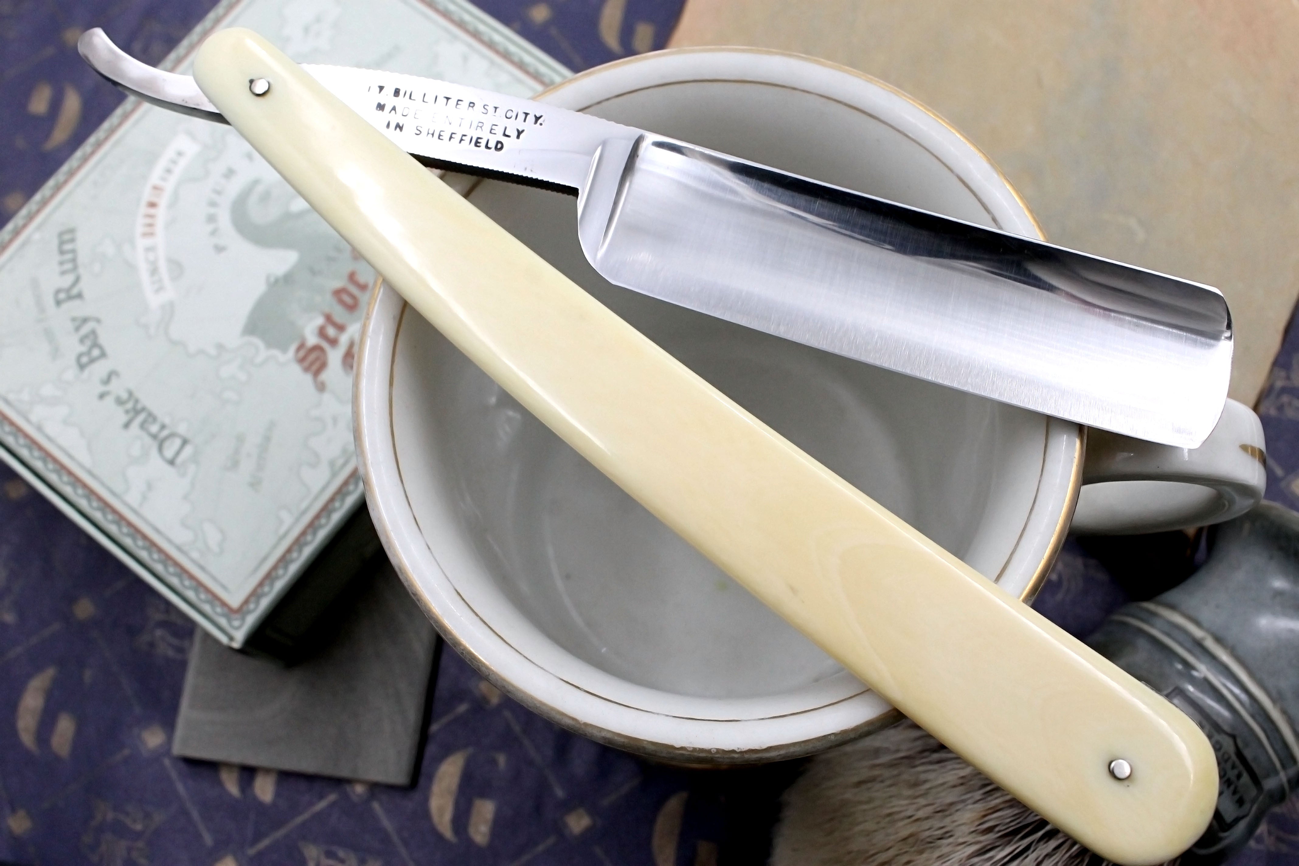 Chas. Clements "King of Diamonds" Excellent++ 6/8 Ivory Scaled- Vintage Sheffield Straight Razor - Shave Ready