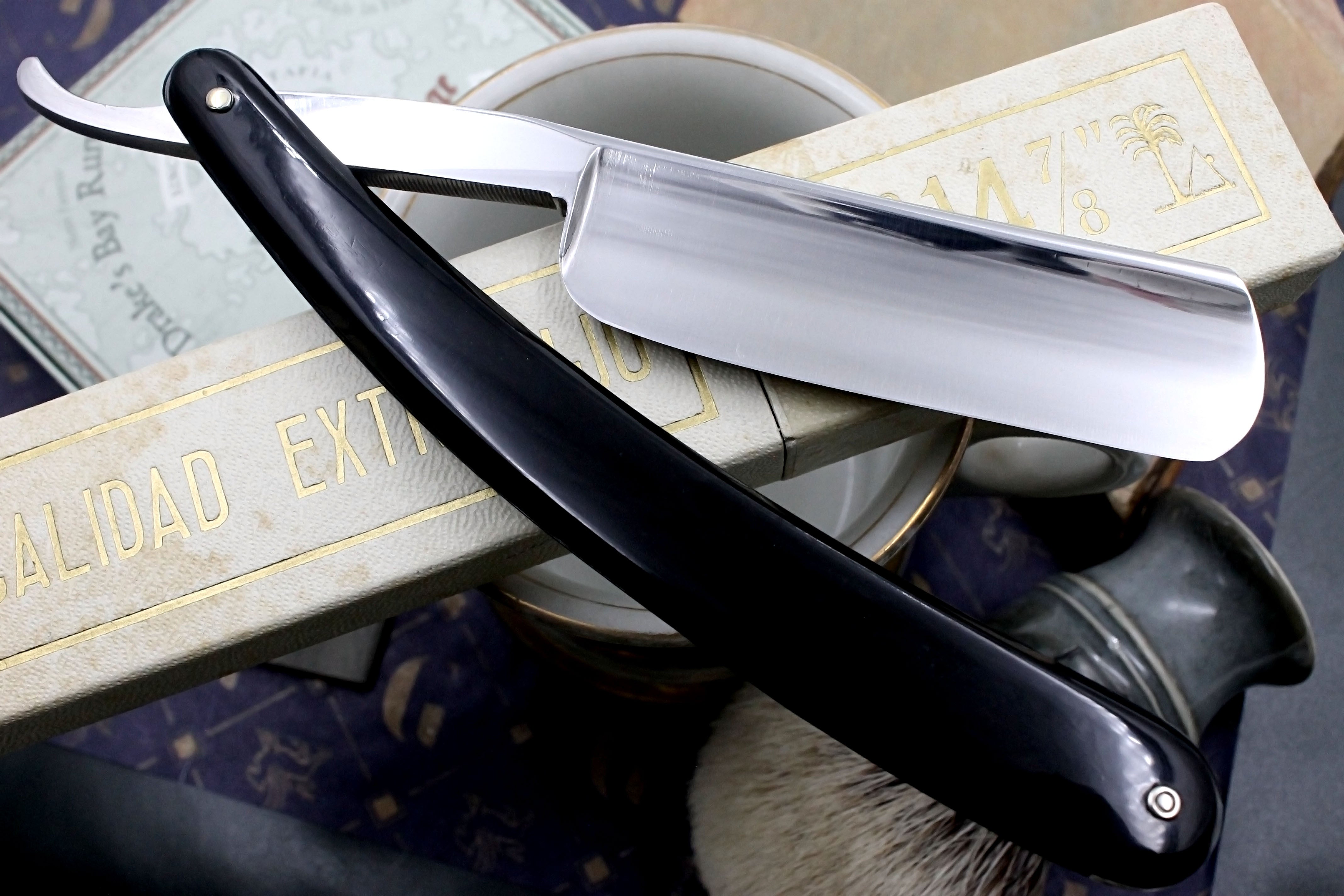 Juan Volmer PALMERA No. 14 - RARE  15/16 Full Hollow Blade - Near Pristine Vintage Spanish Straight Razor - Shave Ready