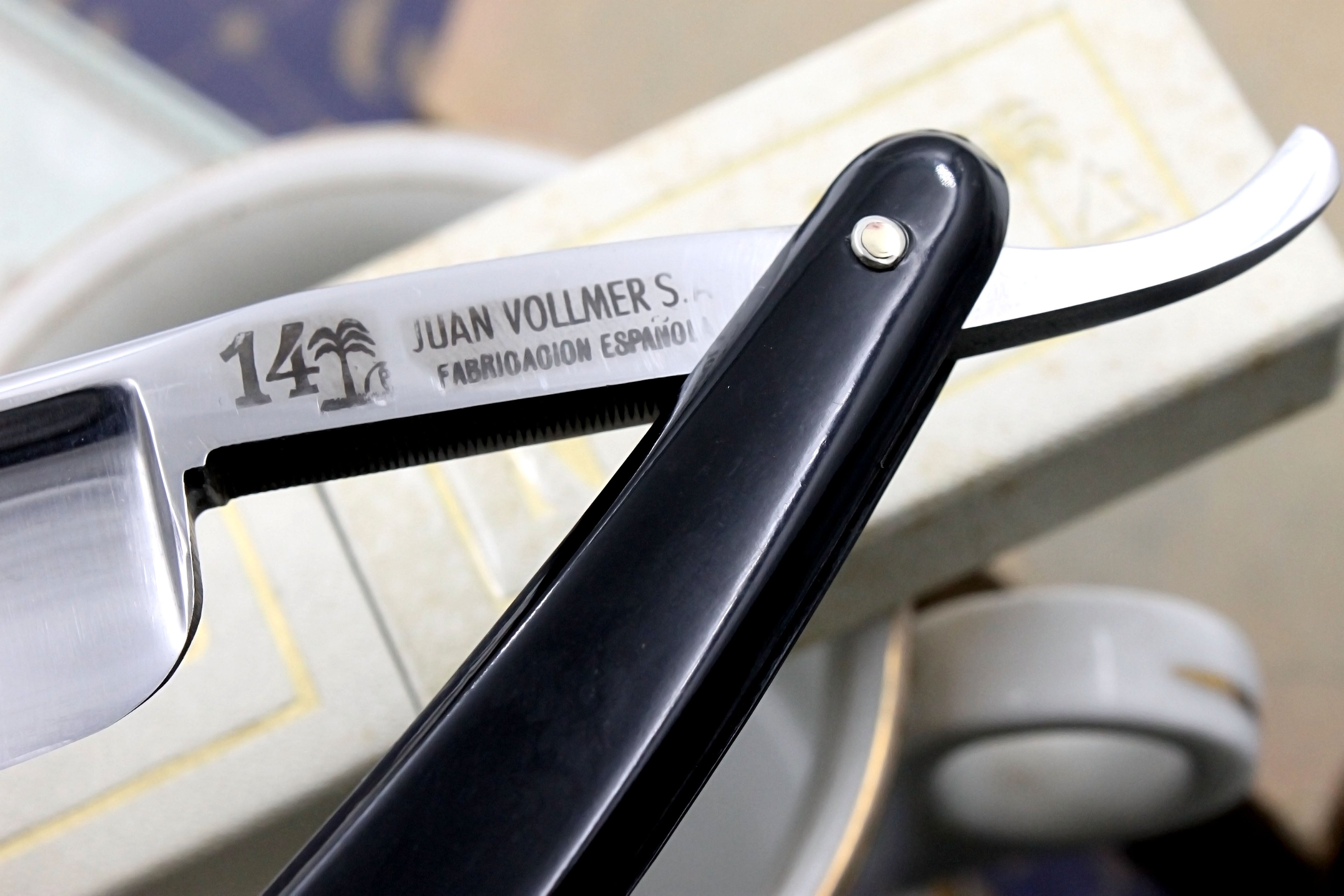 Juan Volmer PALMERA No. 14 - RARE  15/16 Full Hollow Blade - Near Pristine Vintage Spanish Straight Razor - Shave Ready