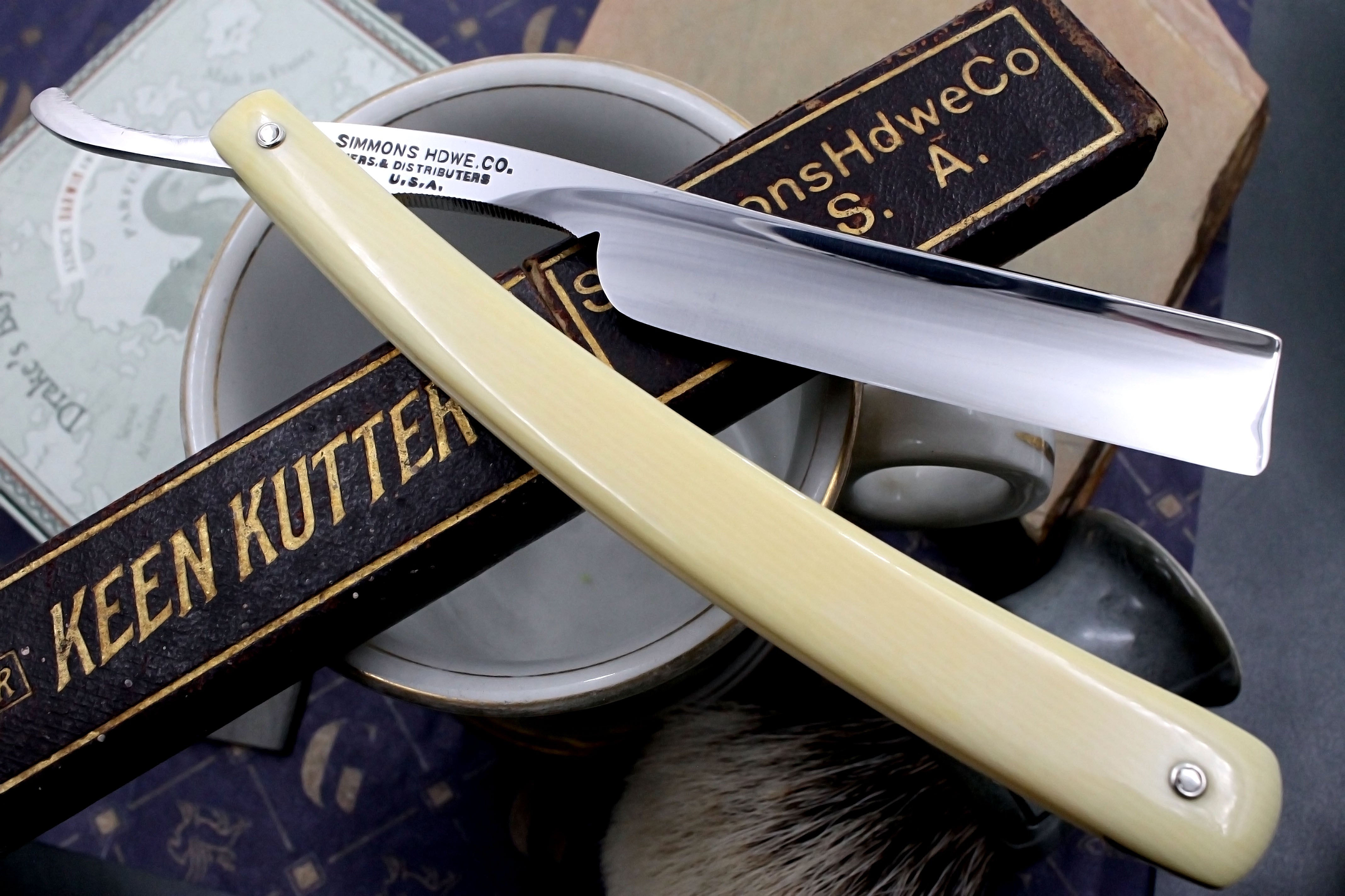 Keen Kutter - 5/8 Full Hollow Fancy Near Pristine Restored Vintage USA Straight Razor - Shave Ready