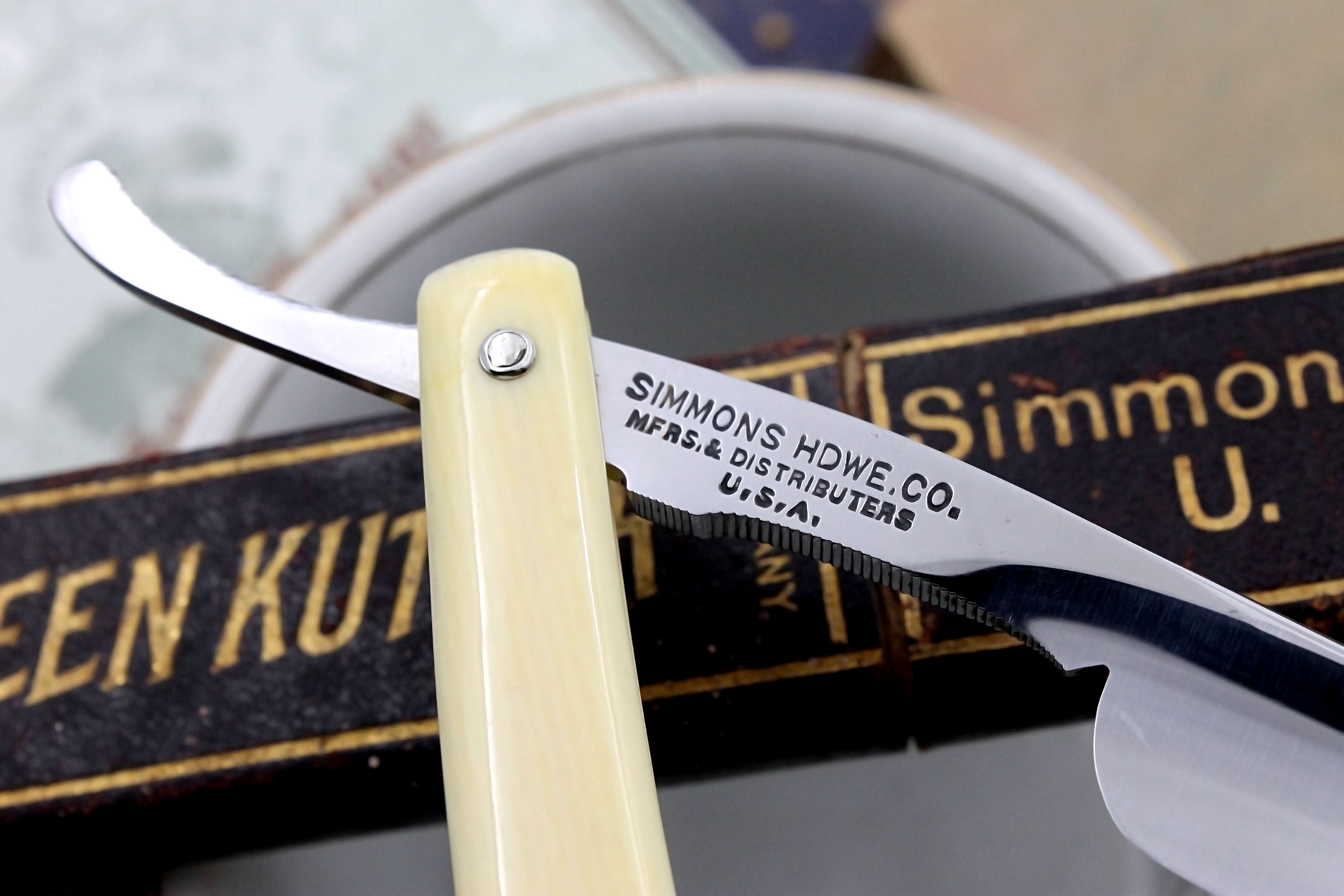 Keen Kutter - 5/8 Full Hollow Fancy Near Pristine Restored Vintage USA Straight Razor - Shave Ready