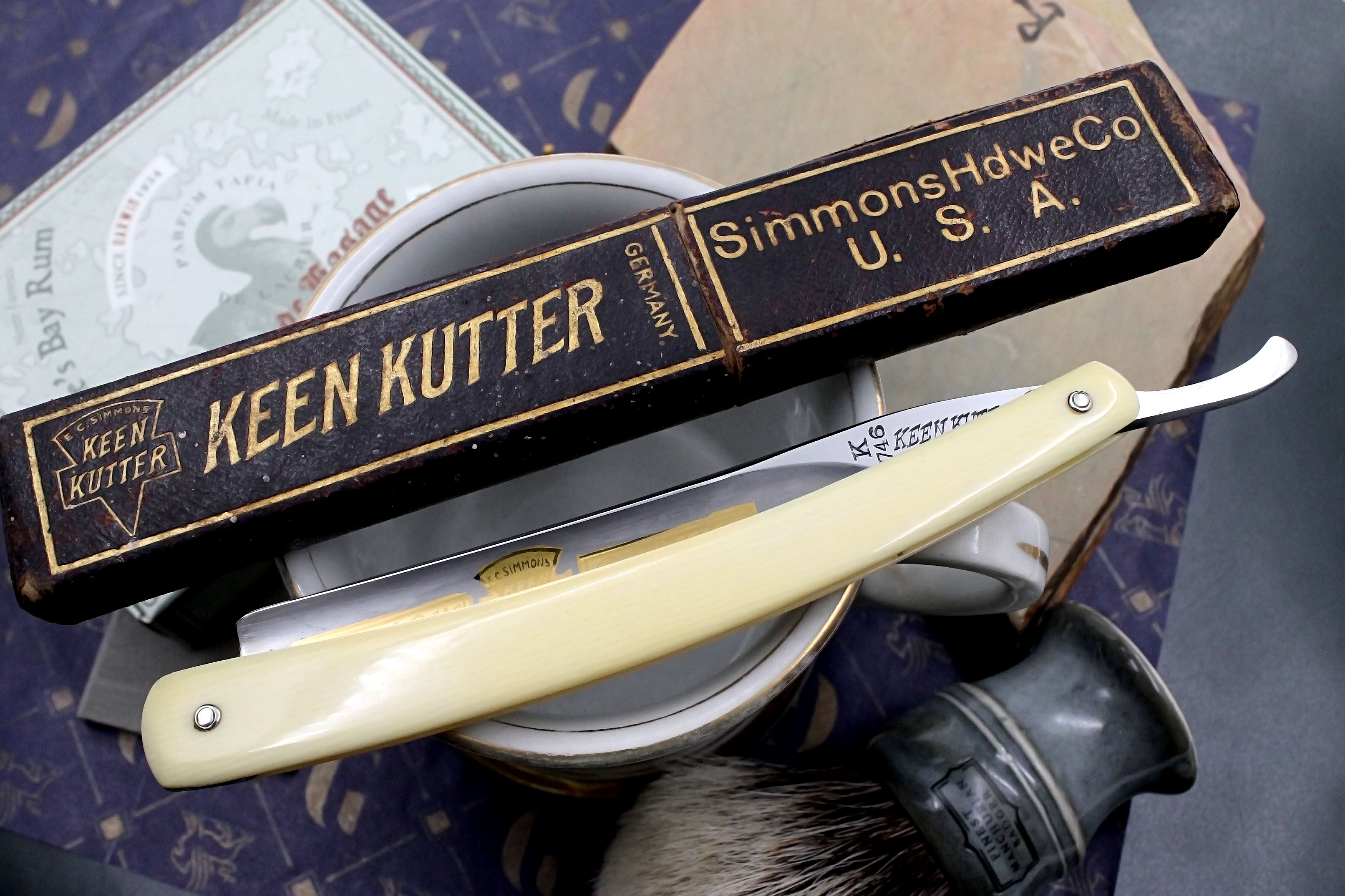 Keen Kutter - 5/8 Full Hollow Fancy Near Pristine Restored Vintage USA Straight Razor - Shave Ready