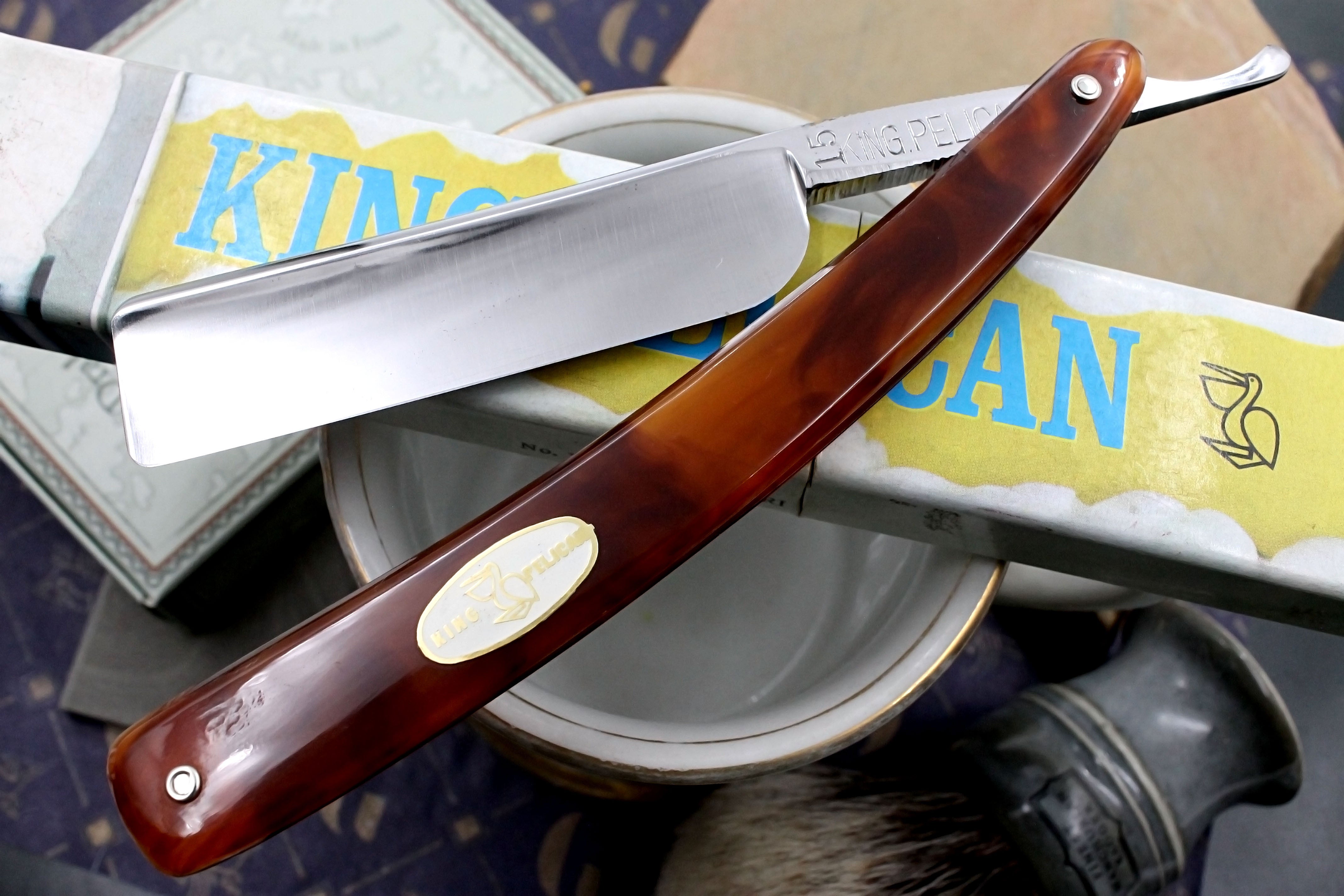 King Pelican No. 15 - 6/8 Half Hollow Blade Near Mint - Vintage Japanese Straight Razor - Shave Ready