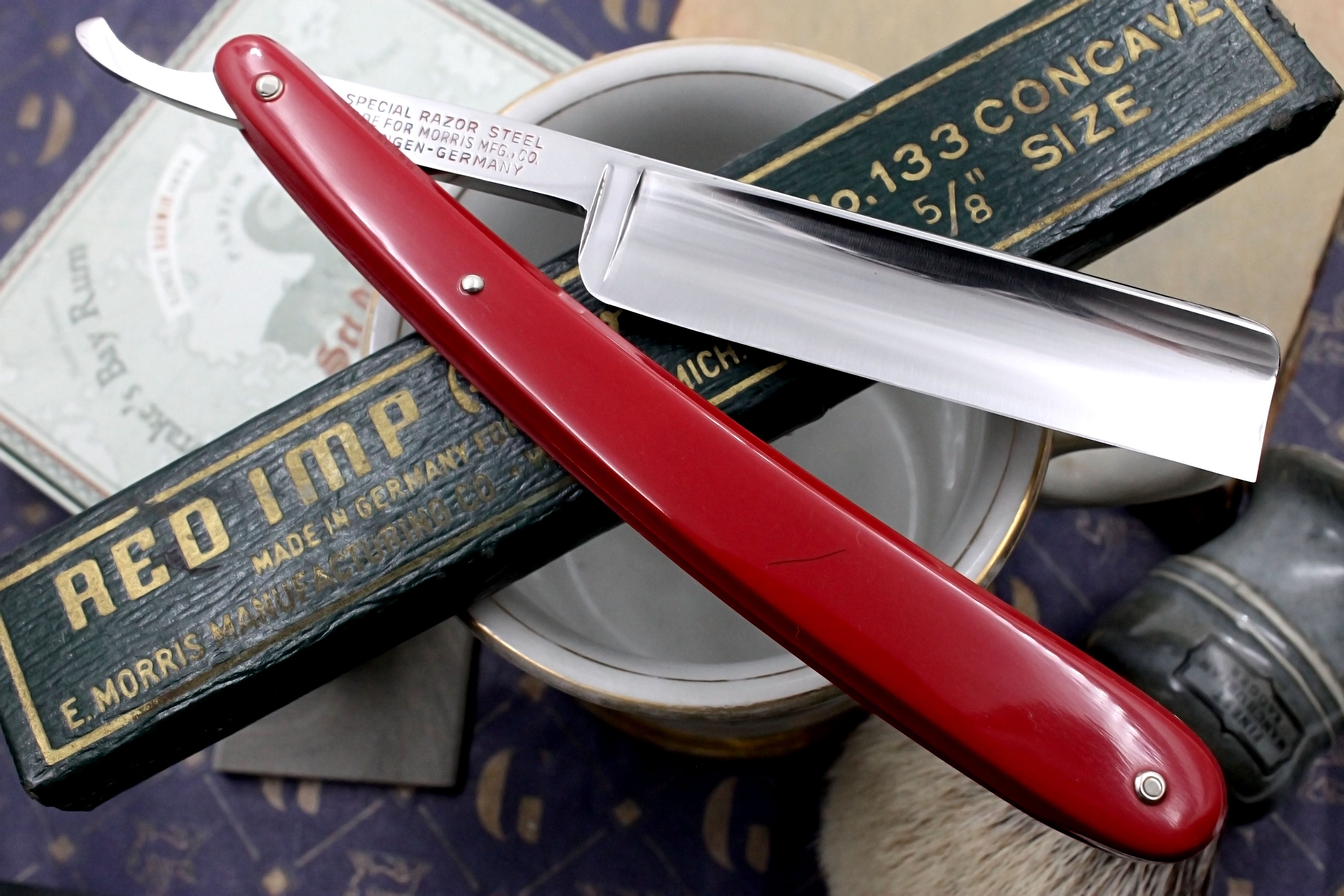 Morris Mfg. Co. - Pristine 11/16 "Red Imp" No.133 Full Hollow Blade - Solingen Straight Razor - Shave Ready