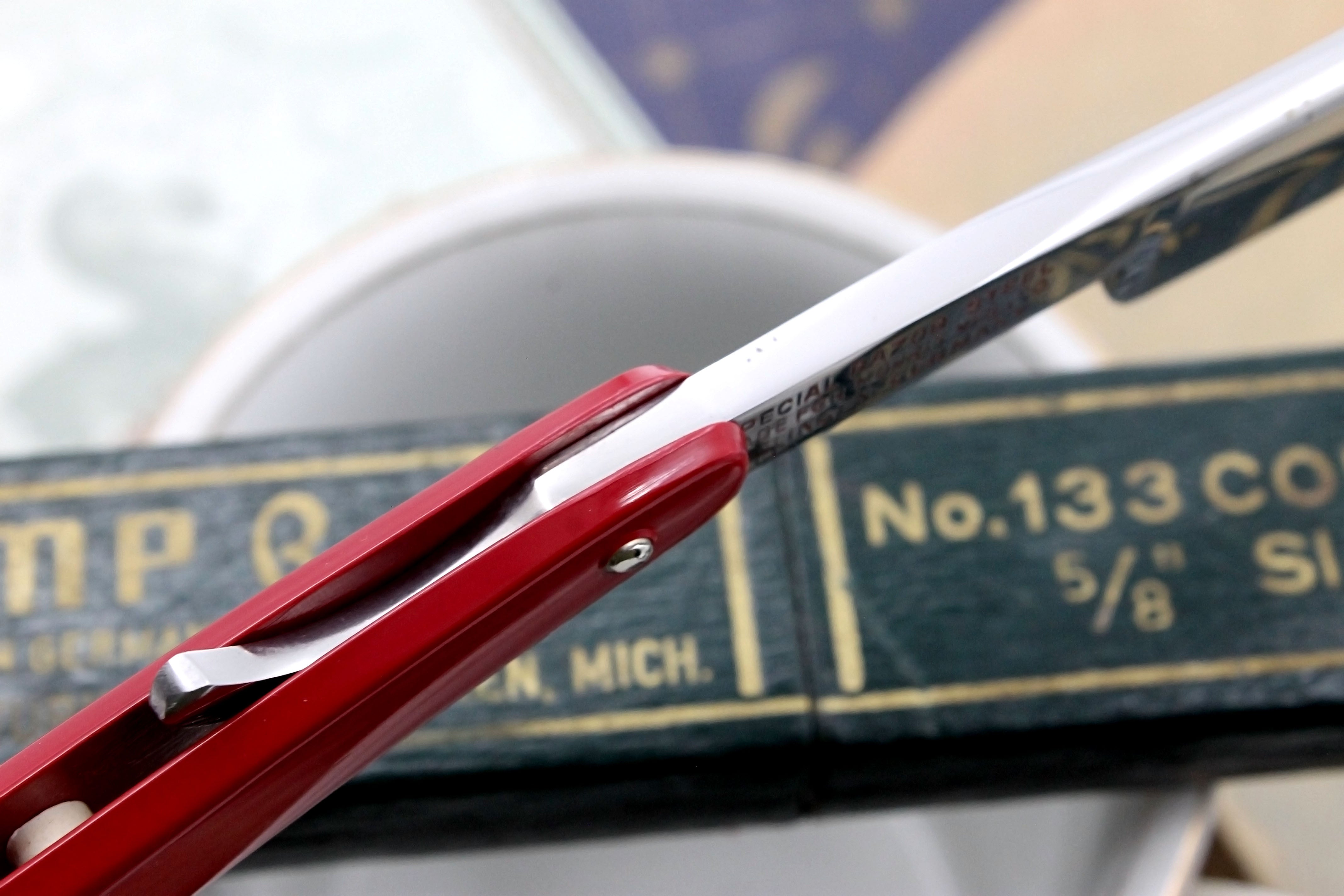 Morris Mfg. Co. - Pristine 11/16 "Red Imp" No.133 Full Hollow Blade - Solingen Straight Razor - Shave Ready