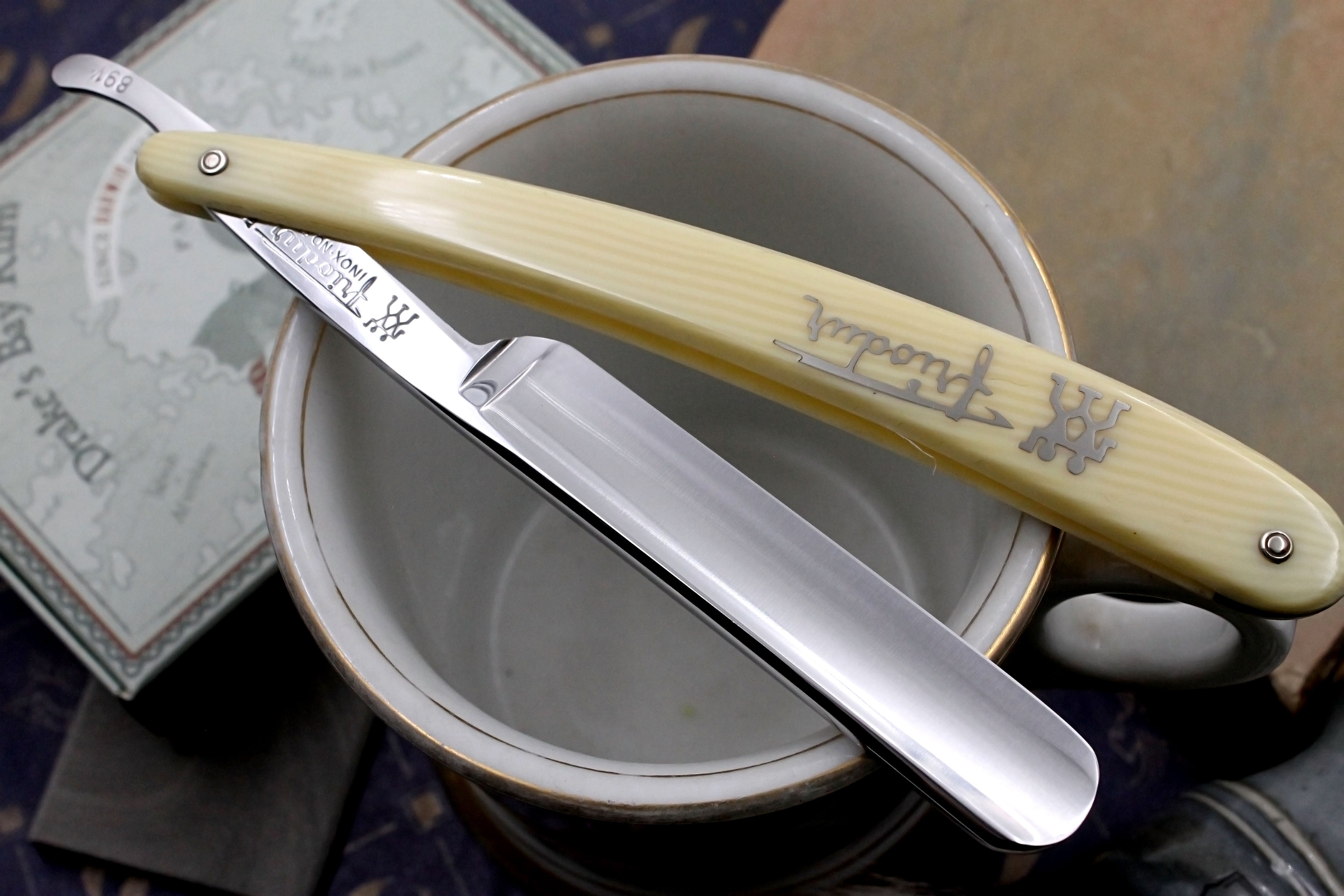 Henckels Friodur 3/8 No. 89 1/2 - Near Pristine Stainless Steel - Solingen Straight Razor - Shave Ready