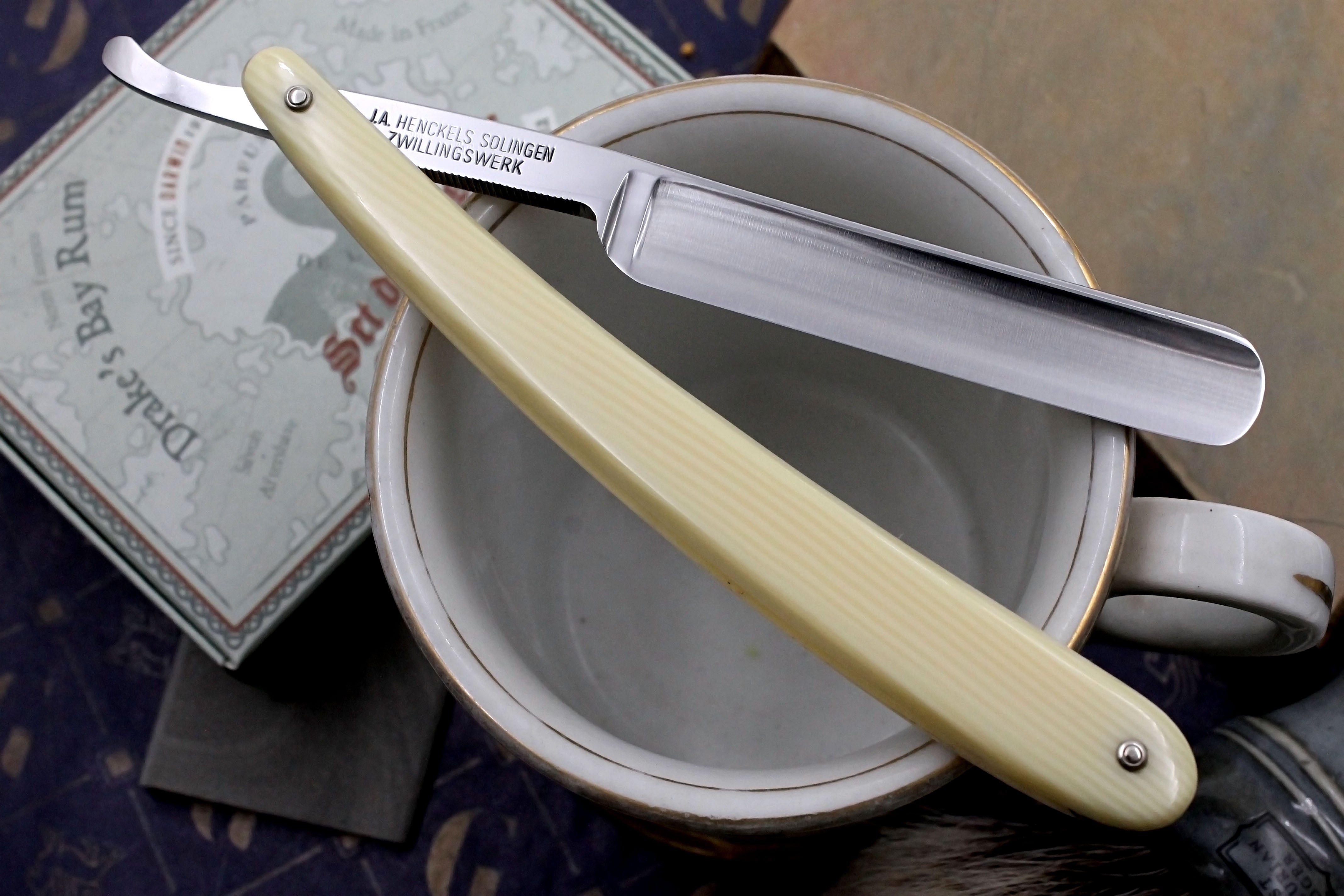 Henckels Friodur 3/8 No. 89 1/2 - Near Pristine Stainless Steel - Solingen Straight Razor - Shave Ready