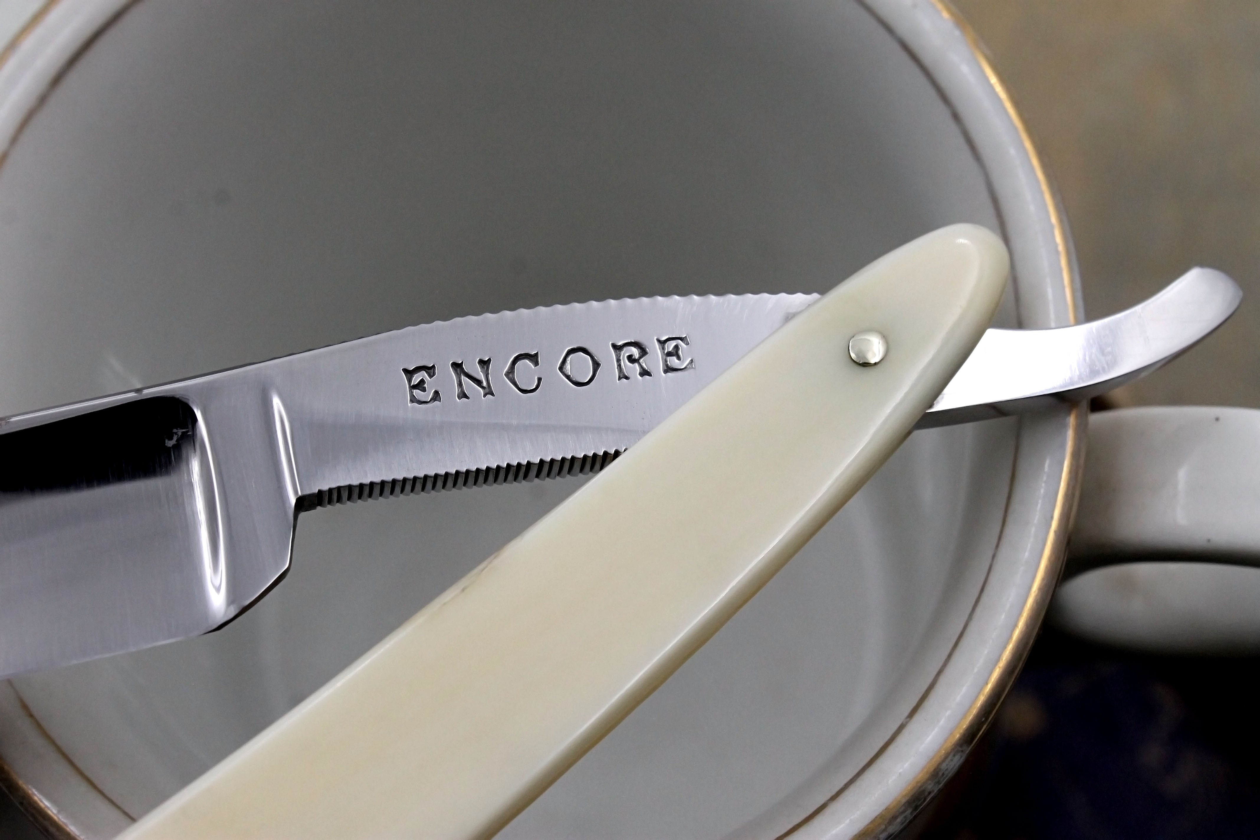 Thomas Turner "Encore" Excellent 5/8 Ivory Scaled- Vintage Sheffield Straight Razor - Shave Ready