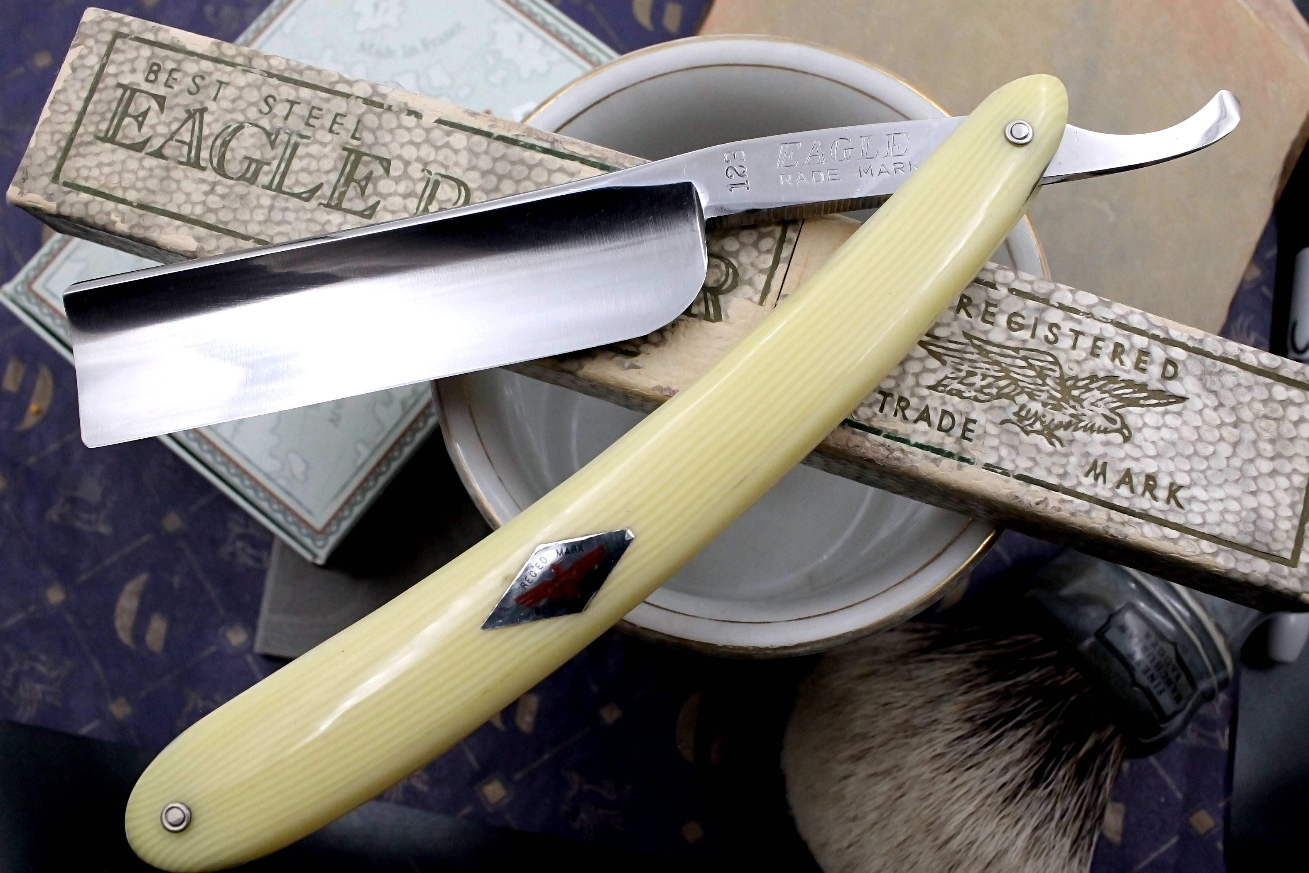 Eagle No. 123 - 13/16 Full Hollow Blade Like New - Vintage Japanese Straight Razor - Shave Ready