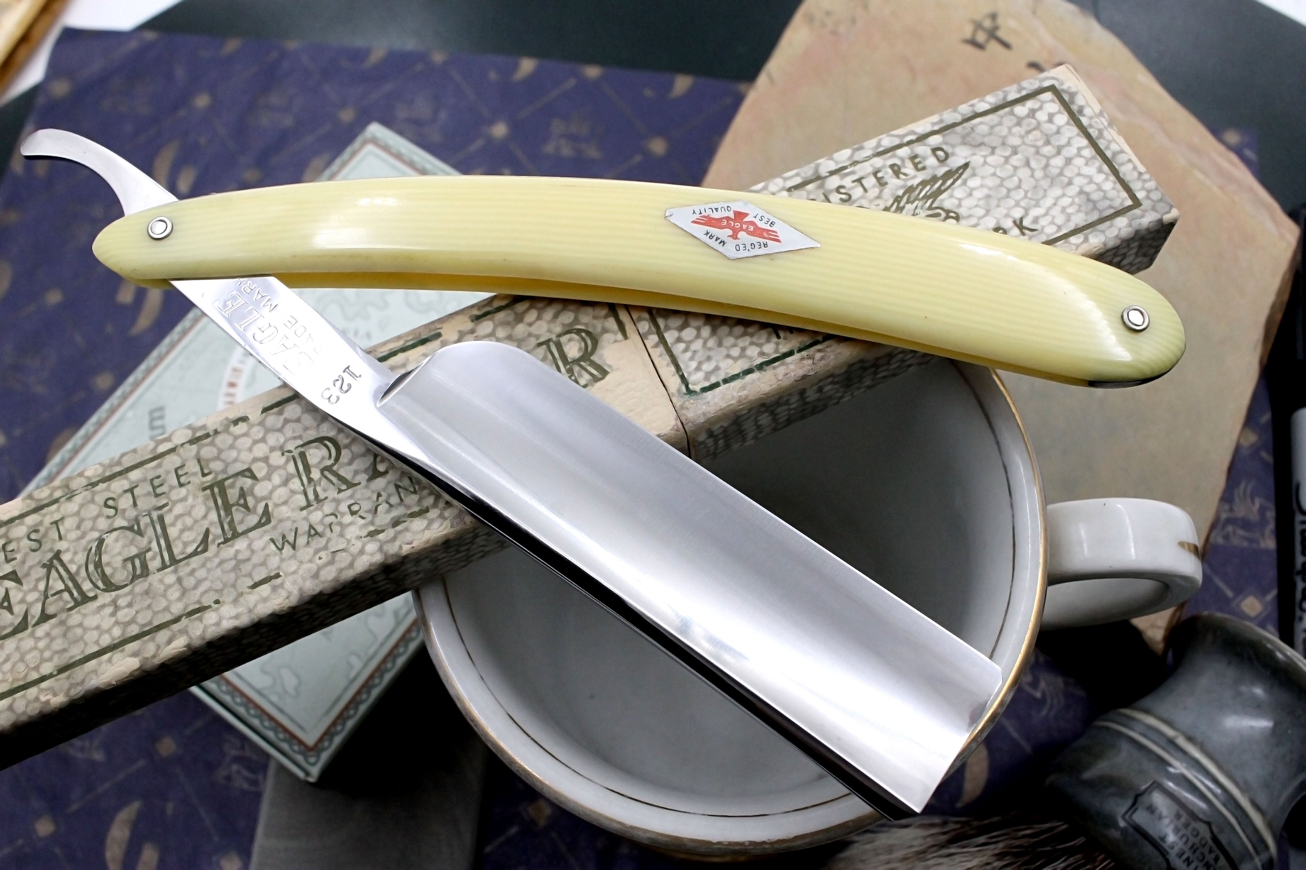 Eagle No. 123 - 13/16 Full Hollow Blade Like New - Vintage Japanese Straight Razor - Shave Ready